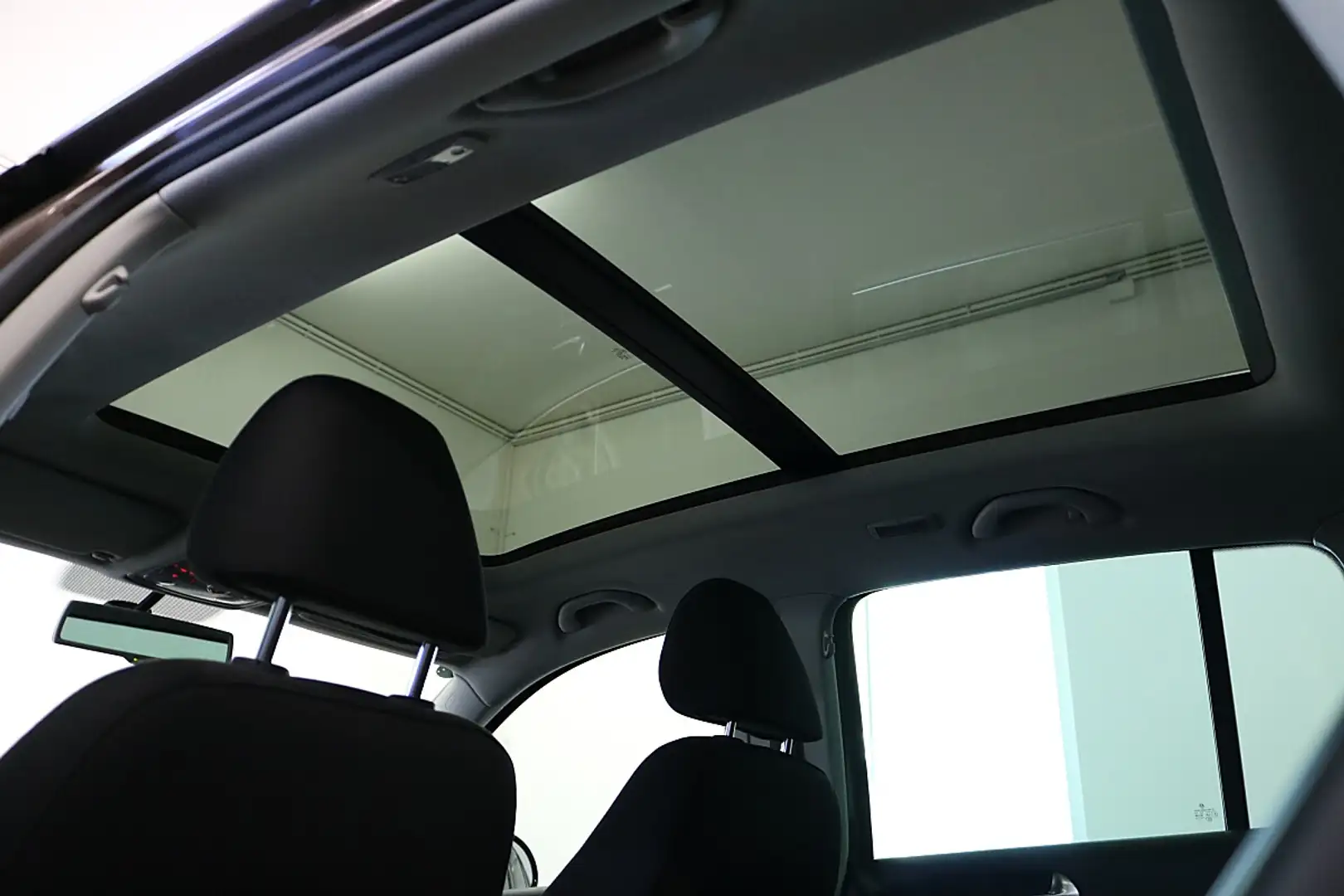 Volkswagen Tiguan 2,0 TDI BMT 4Motion Sky DPF Braun - 2