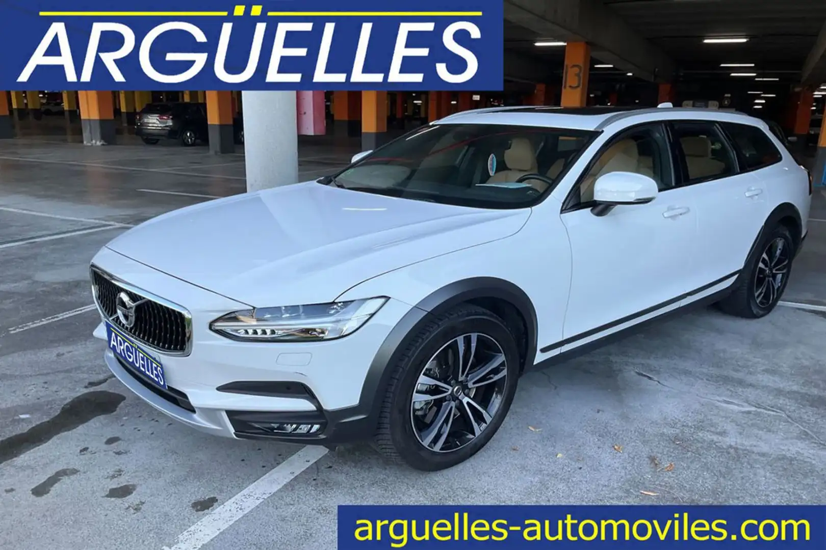Volvo V90 Cross Country 2.0 T5 Pro AWD 250cv Blanco - 1