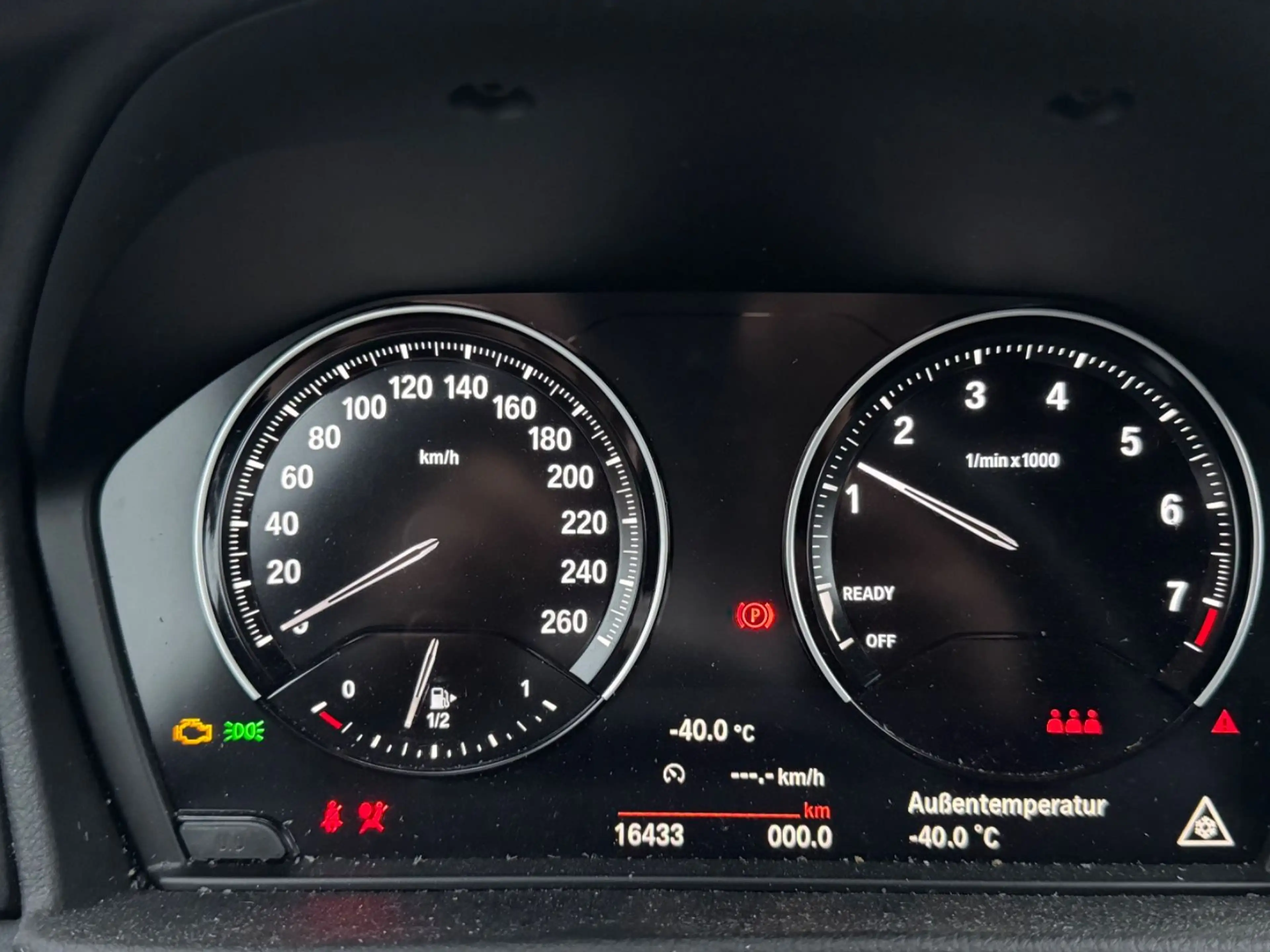 BMW 218 M Sport — photo 14