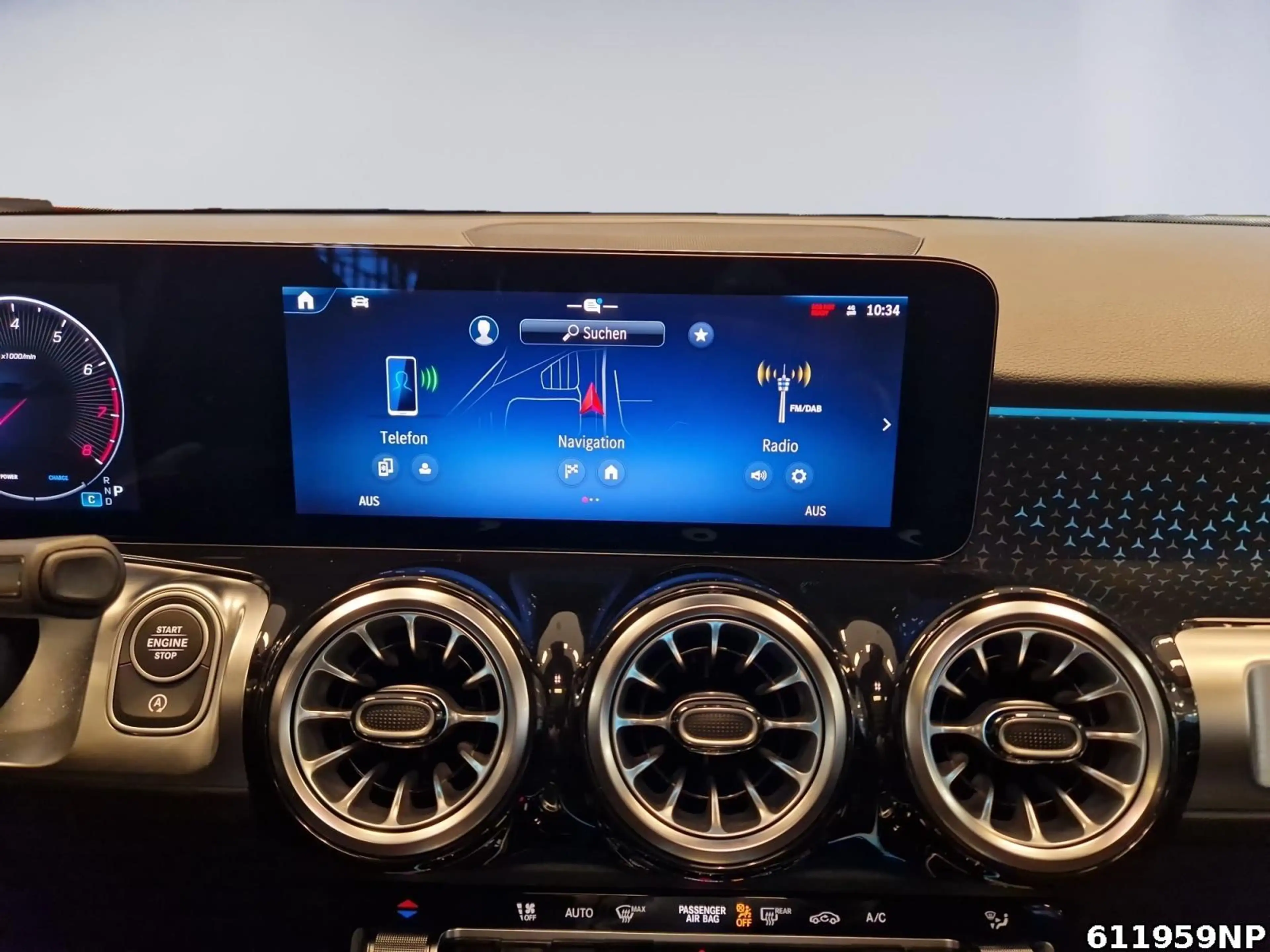 Mercedes-Benz GLB 250 4M AMG Burmester Pano AHK 7-Sitzer Night — photo 10