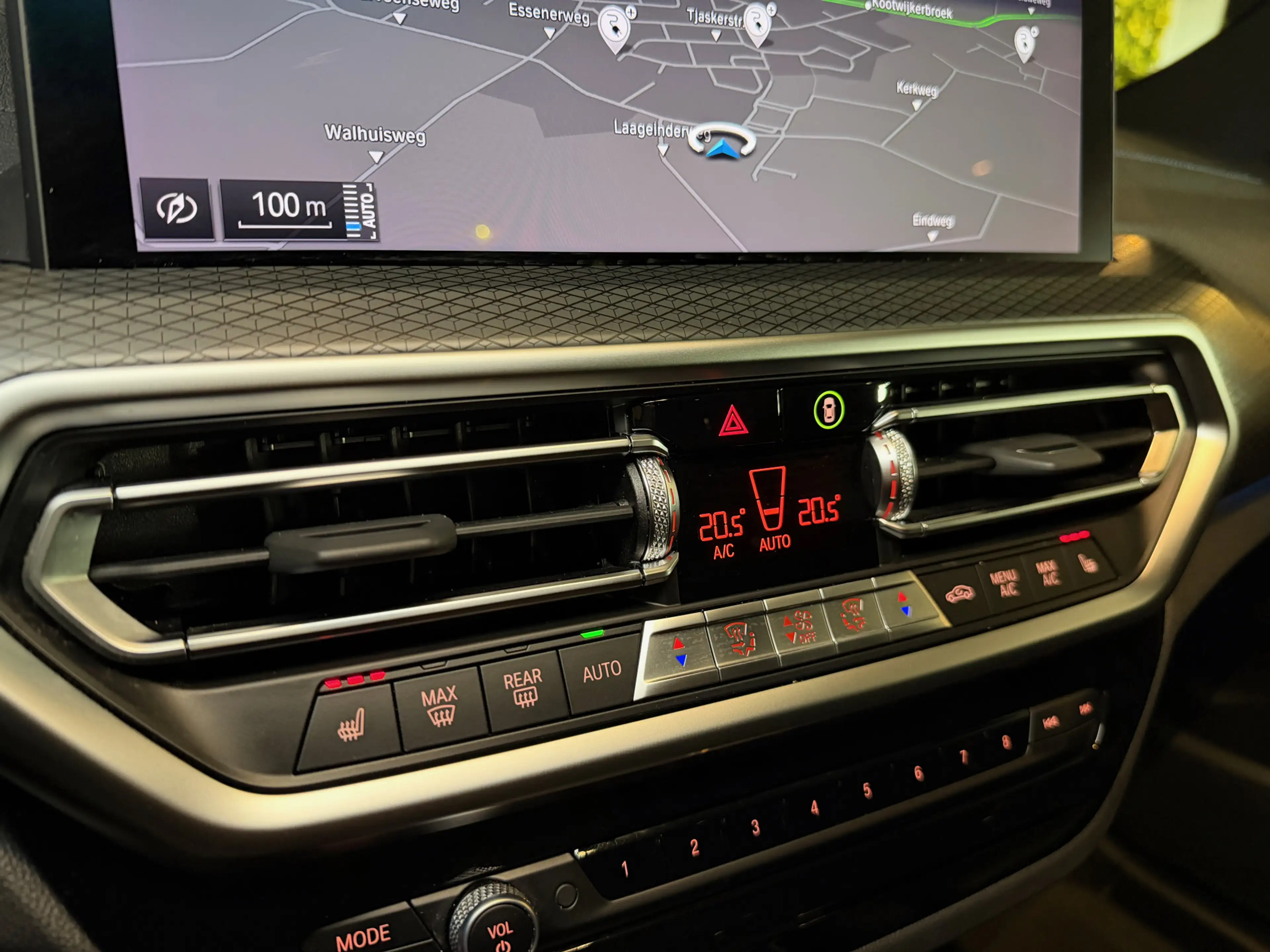 BMW iX3 High Exe 80 kWh | M-sport | Pano | Laser — photo 19