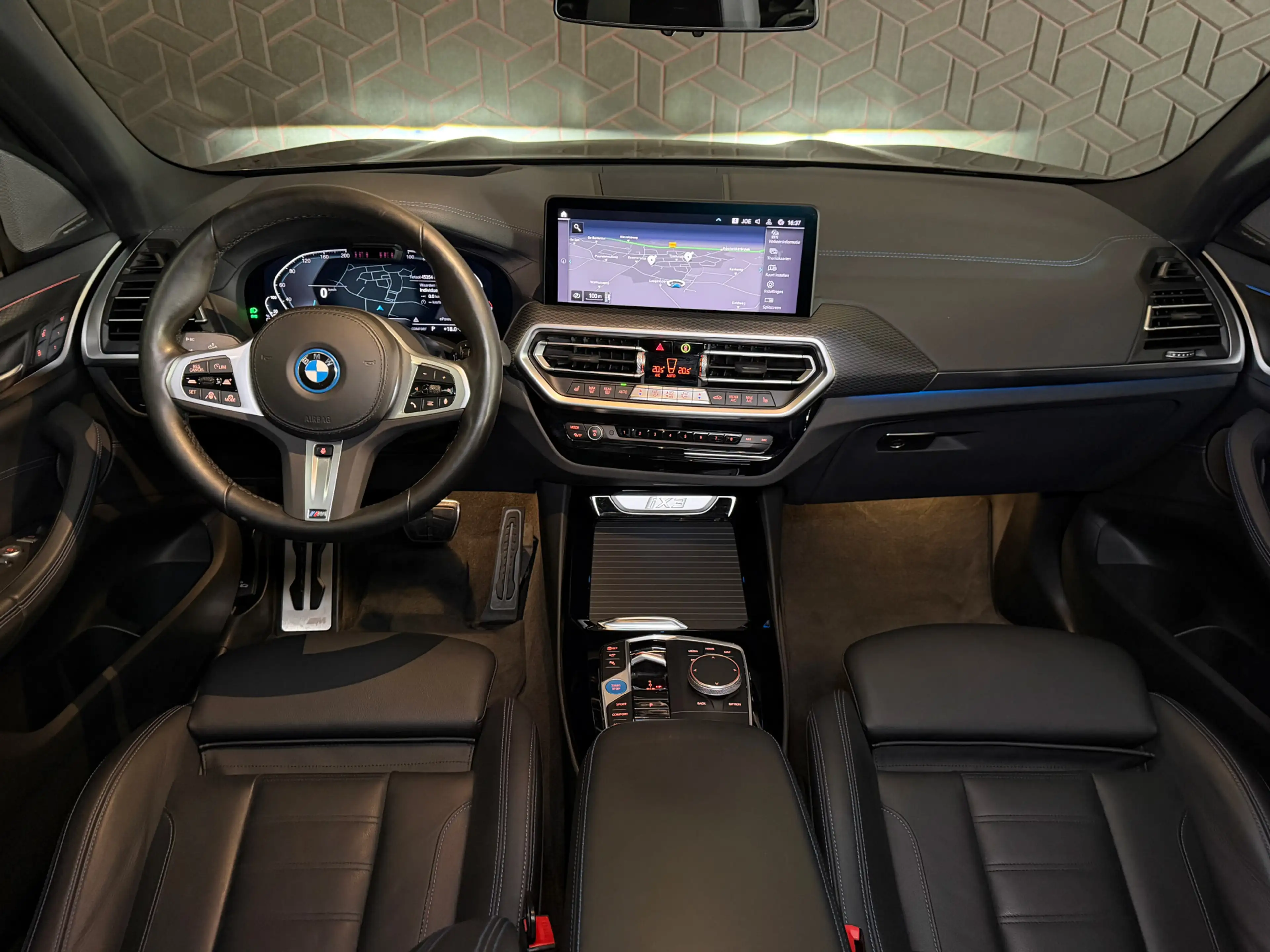 BMW iX3 High Exe 80 kWh | M-sport | Pano | Laser — photo 13