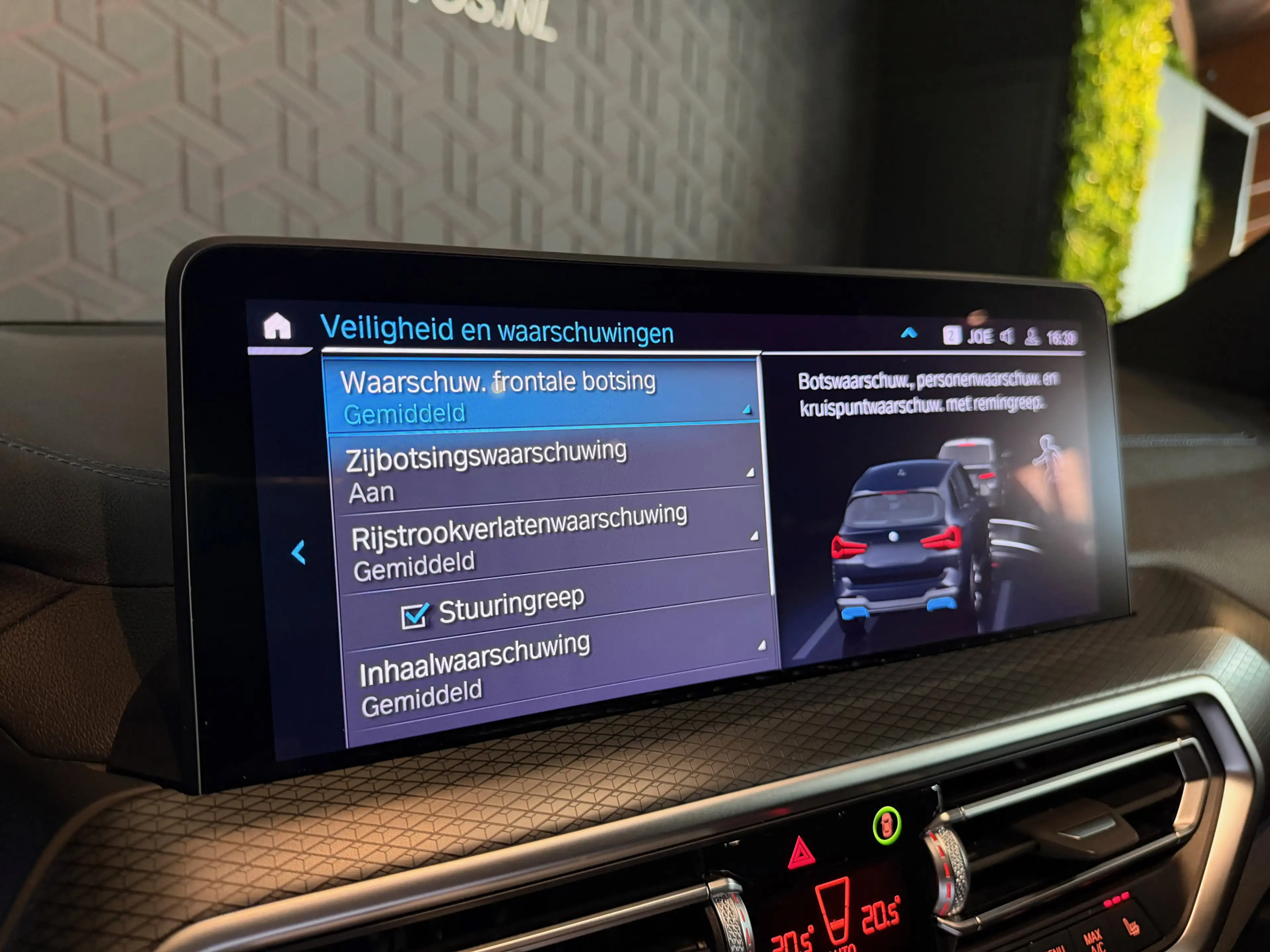BMW iX3 High Exe 80 kWh | M-sport | Pano | Laser — photo 24