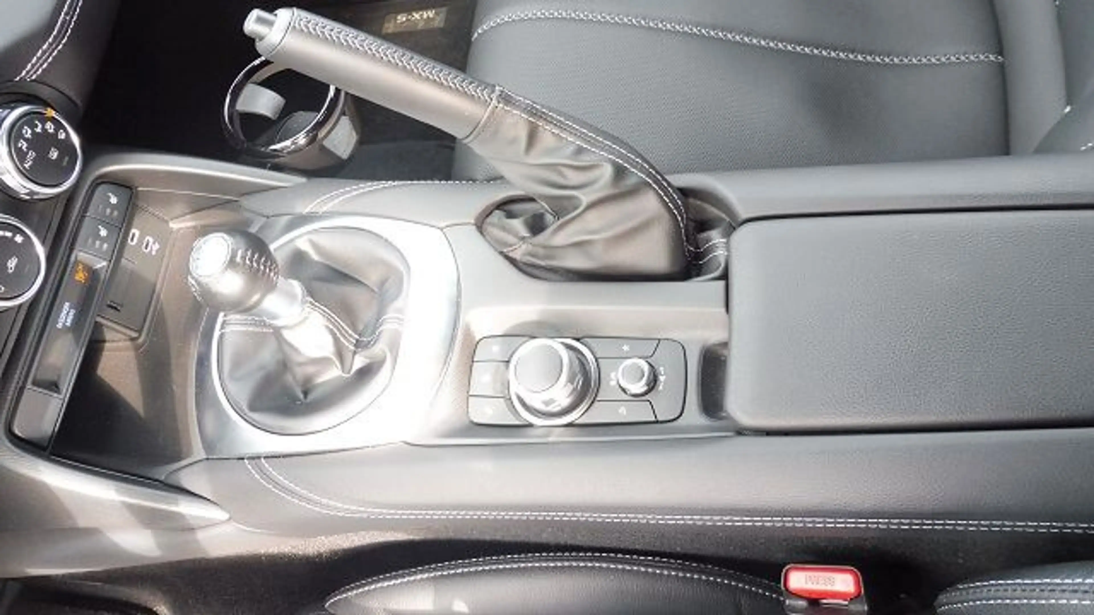 Mazda MX-5 ST G132 Skyactiv Exclusive-Line — photo 15