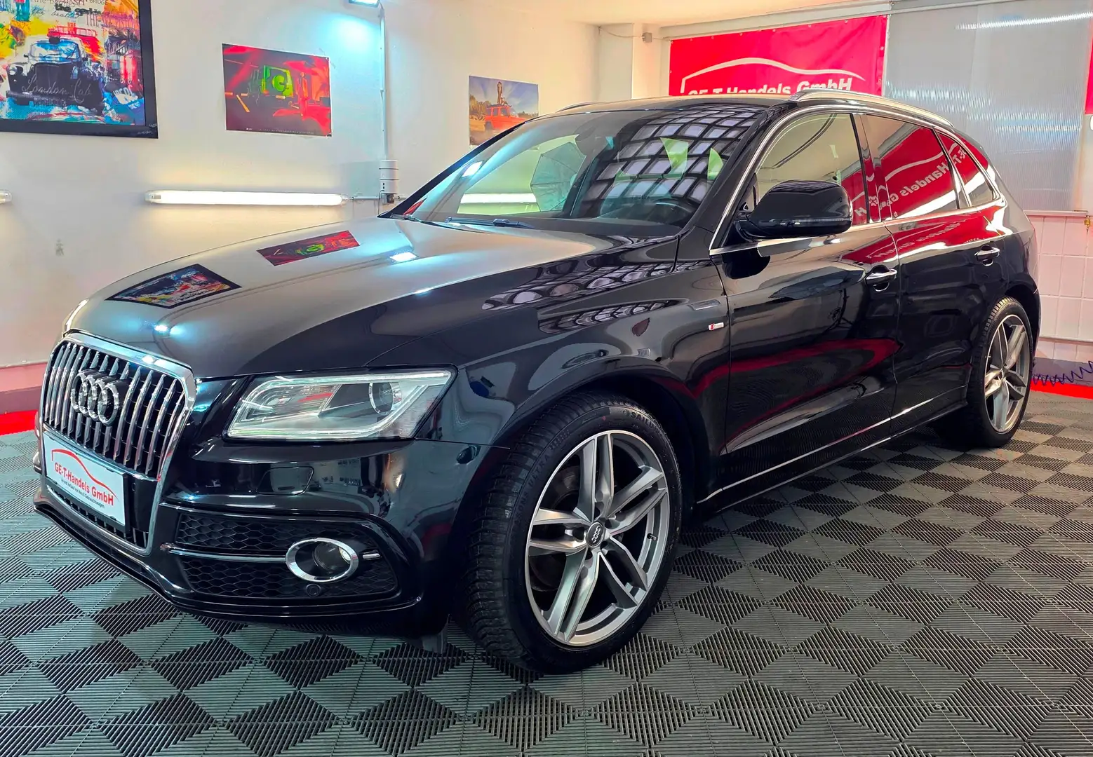 Audi Q5 2,0 TDI Quattro S-line Aut. LED Leder Schwarz - 1
