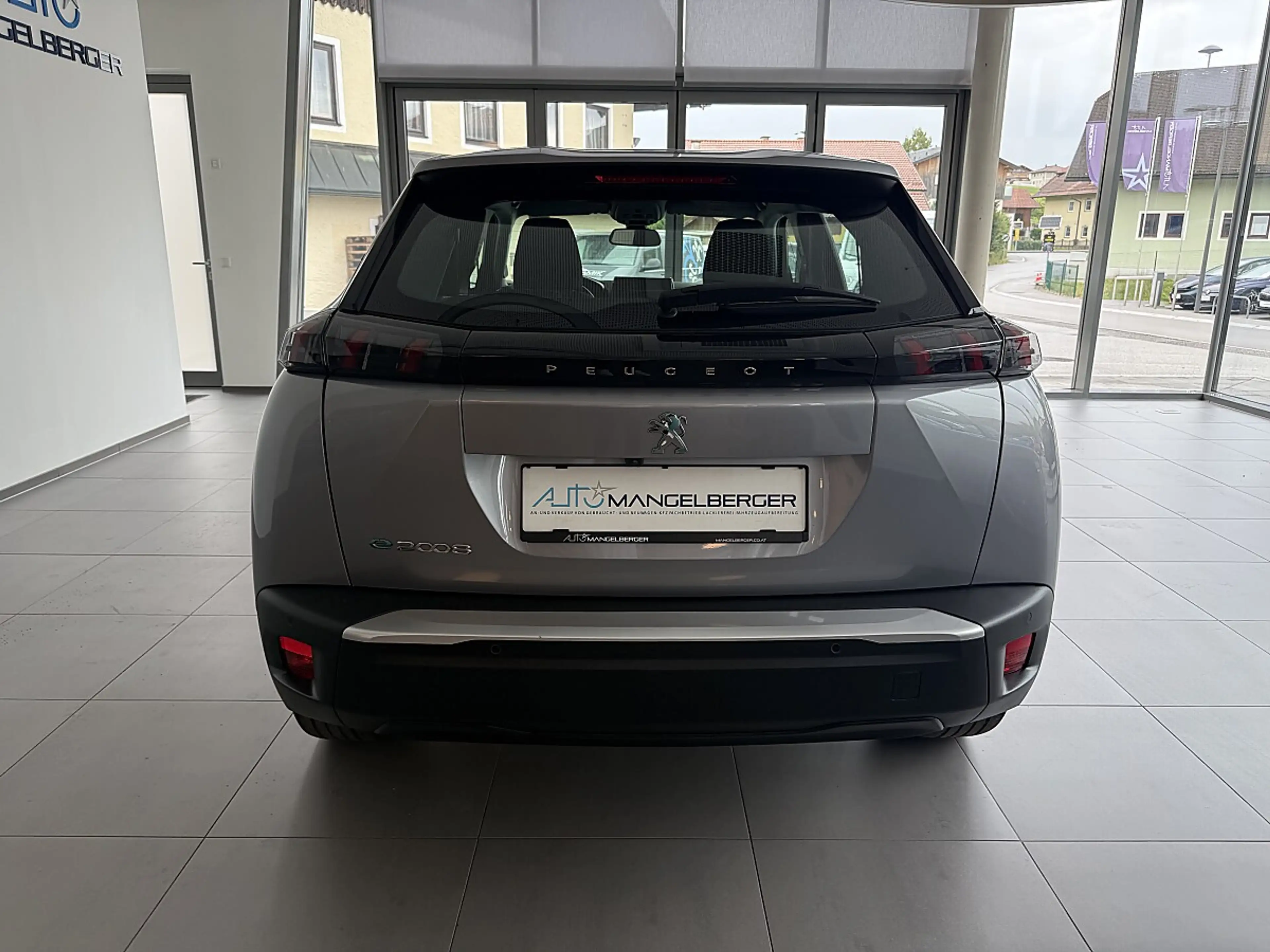 Peugeot e-2008 Active Pack — photo 4