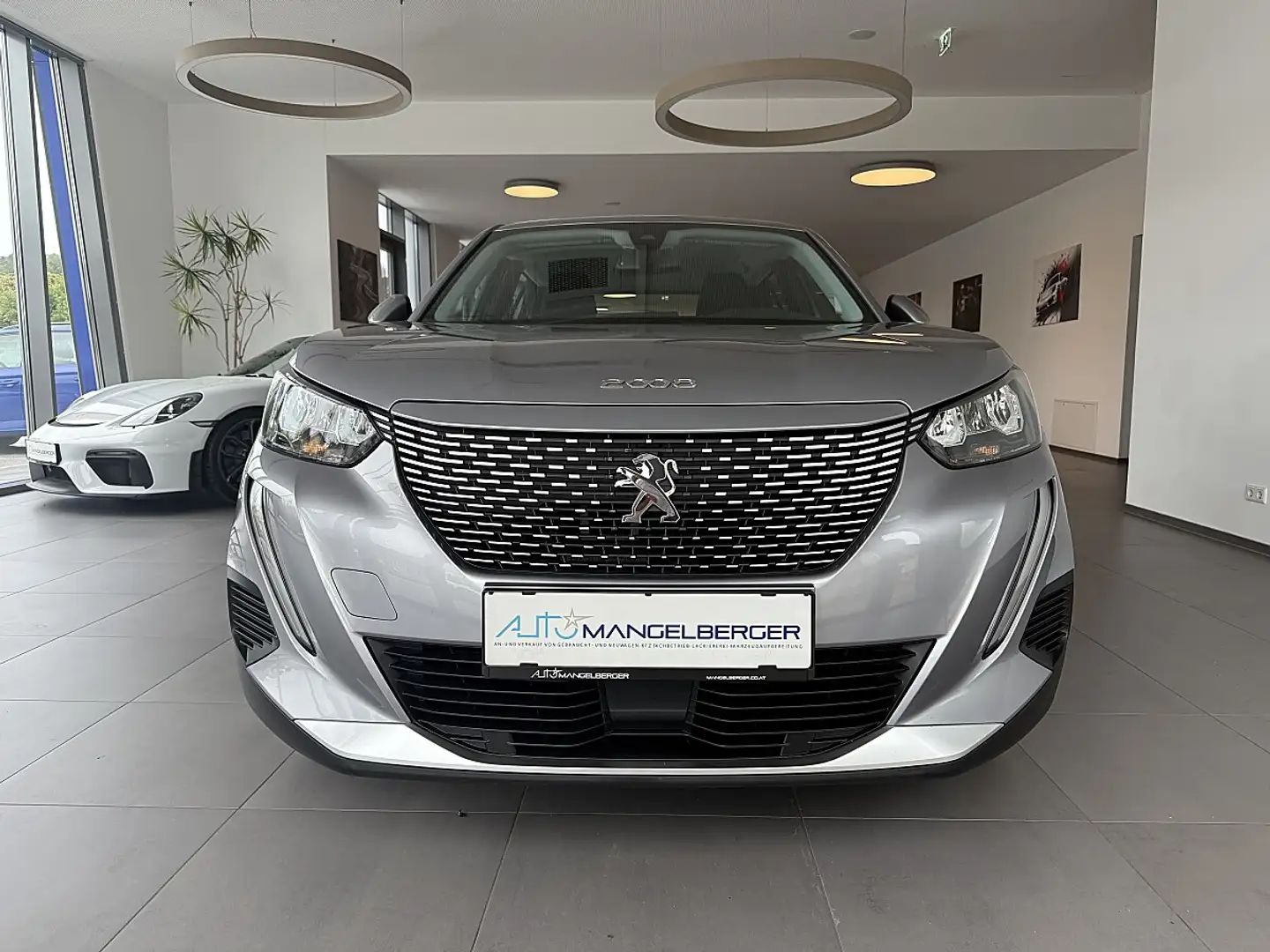 Peugeot e-2008 Active Pack Silber - 2