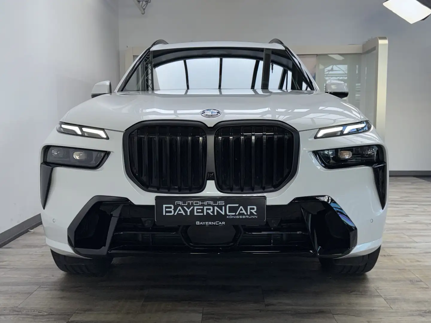 BMW X7 xDrive40d M Sport Pro AHK ACC 22Zoll Sitzlüft Белый - 2