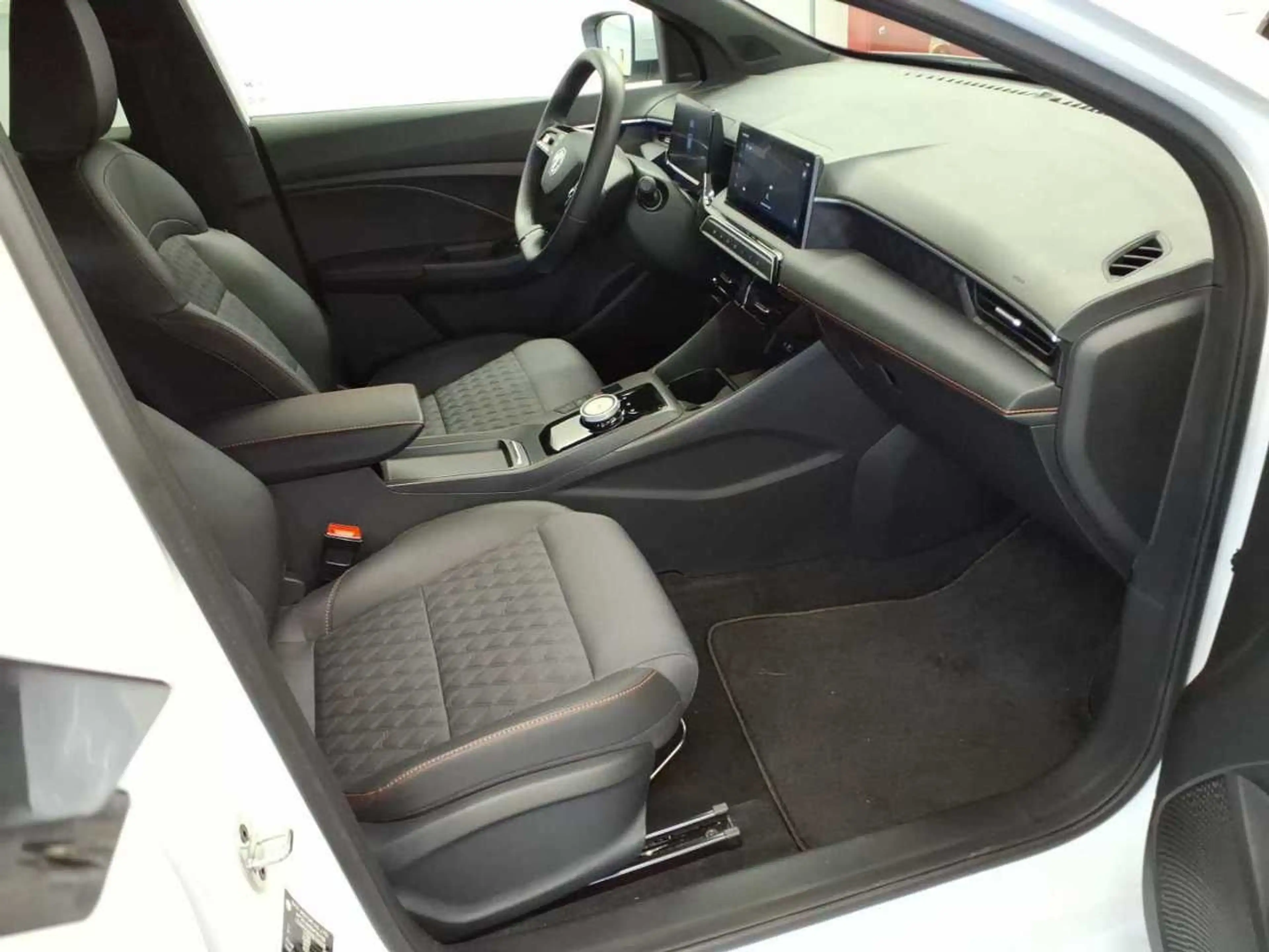 MG MG3 MG 3 1,5 Hybrid Luyury LEDER NAVI SHZ PDC BT — photo 5