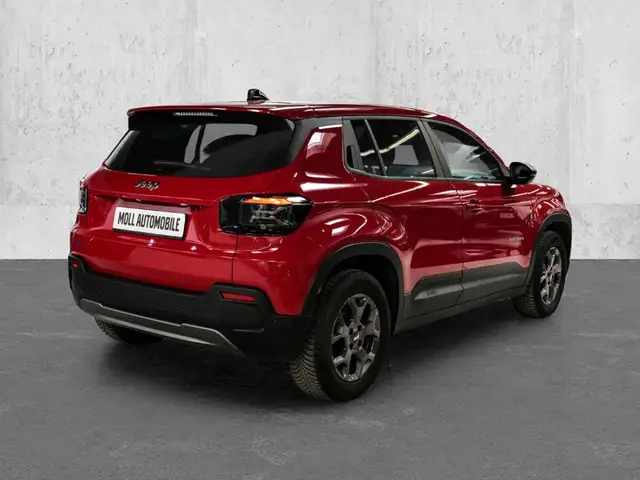 Jeep Avenger view 2