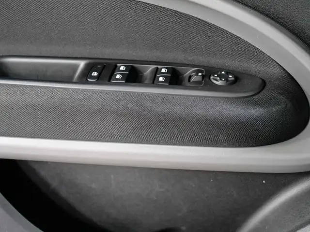 Jeep Avenger view 14