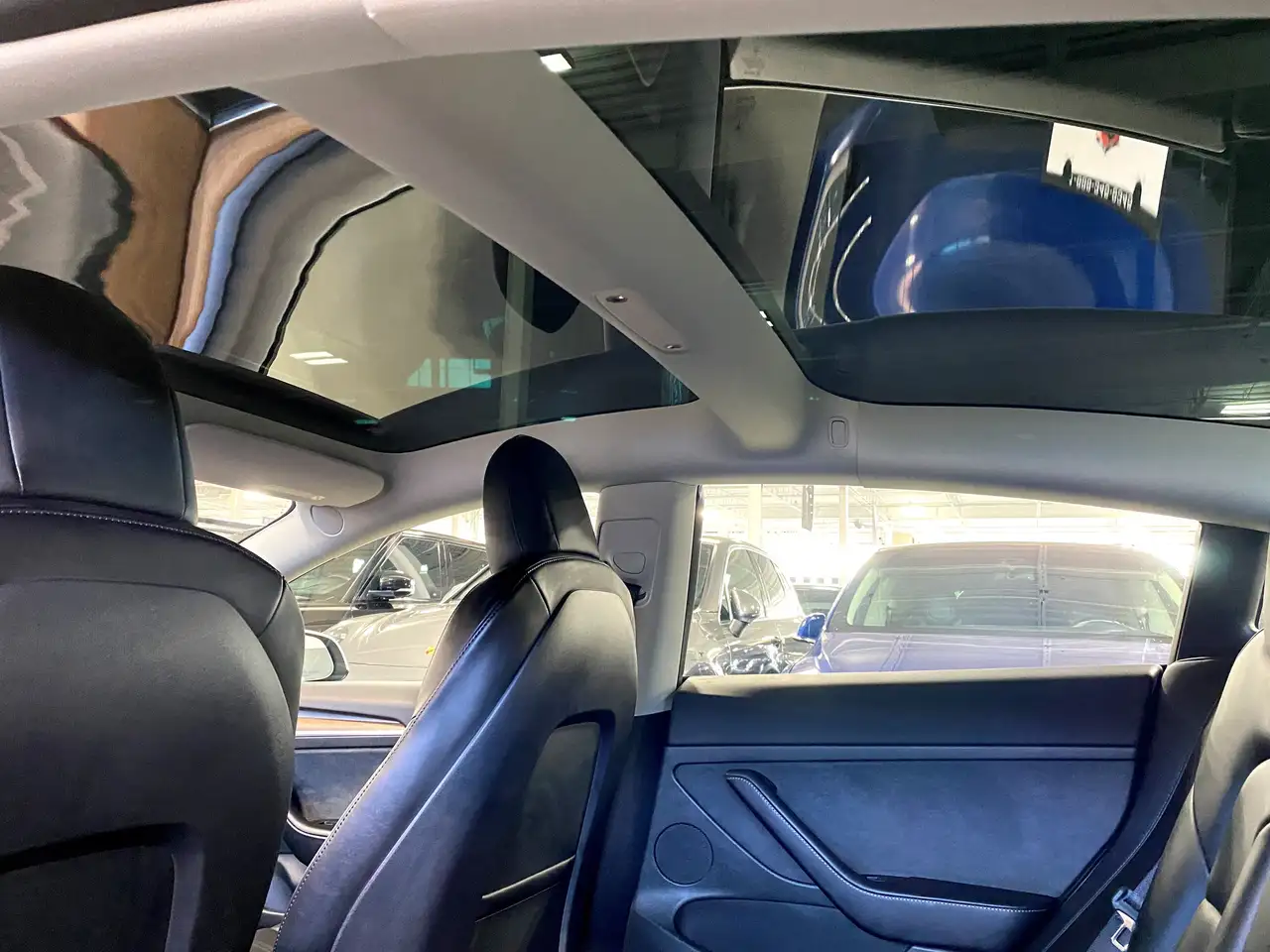 Tesla Model 3 fotografie Tesla Model 3