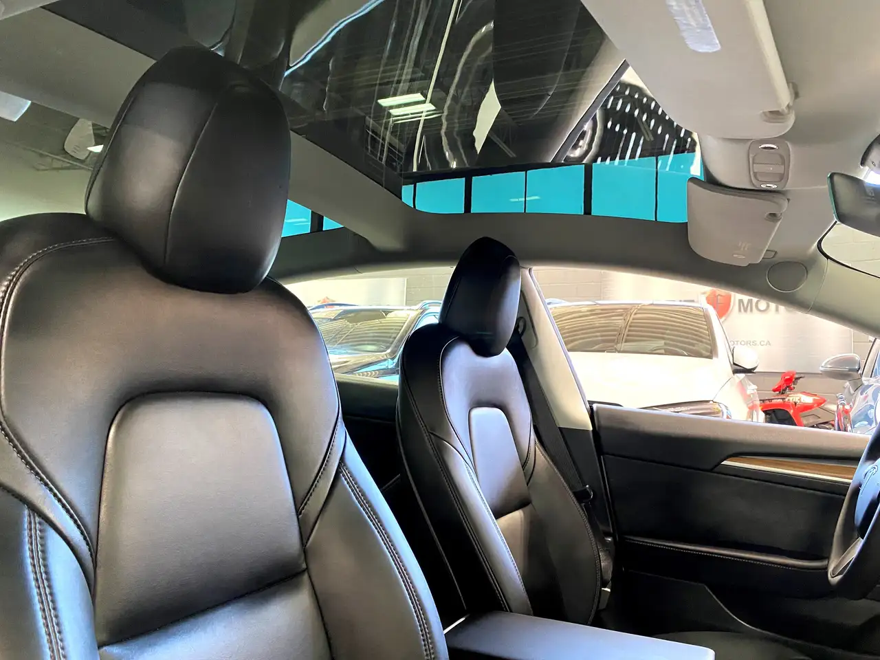 Tesla Model 3 fotografie Tesla Model 3