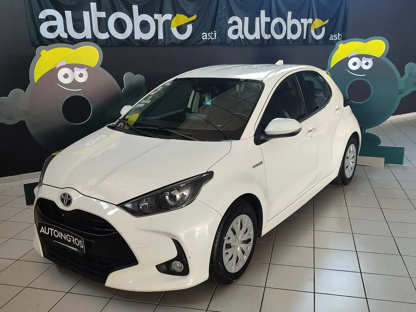Toyota Yaris Yaris 1.5h Active Bianco - 1