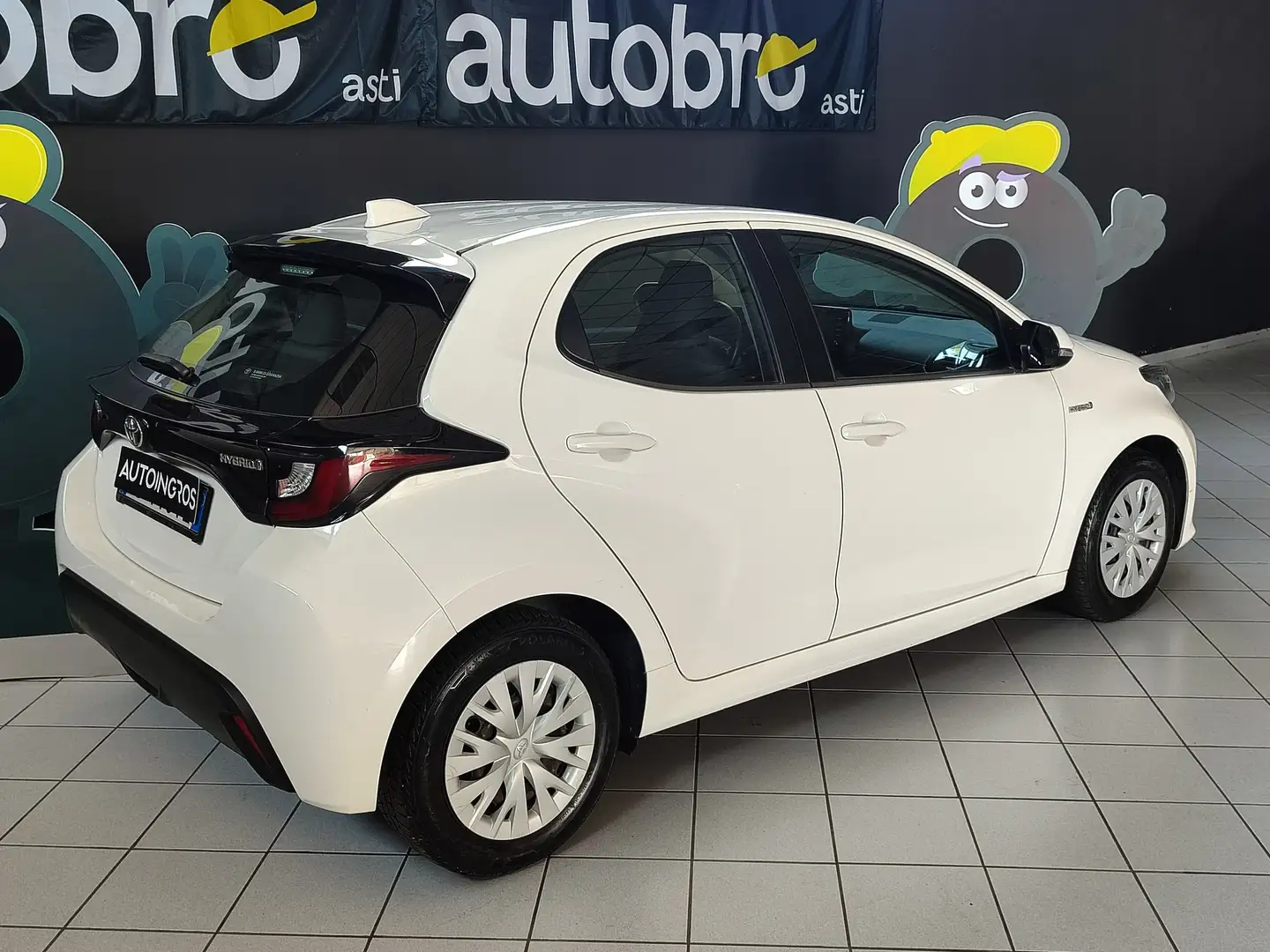 Toyota Yaris Yaris 1.5h Active Bianco - 2