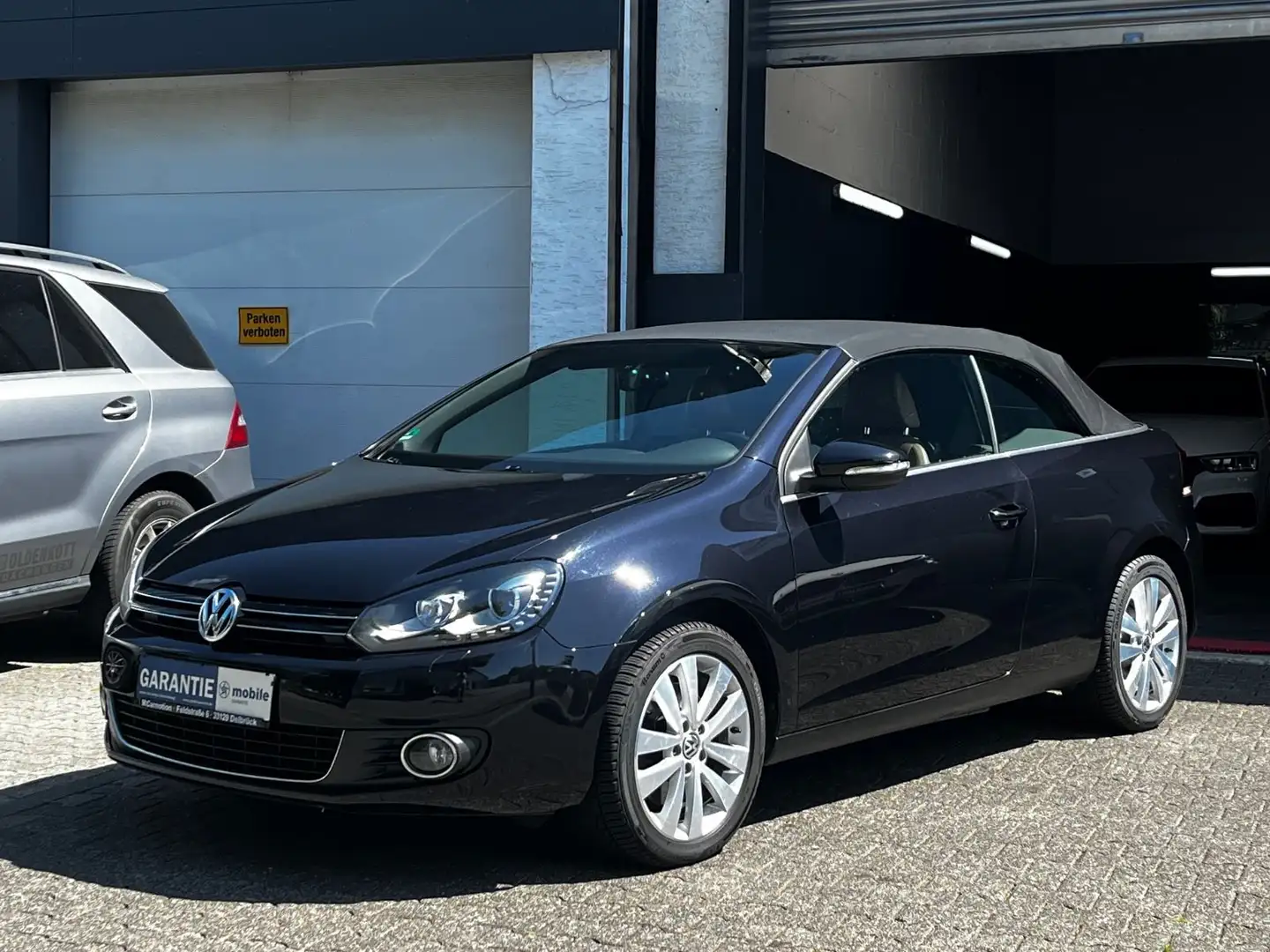 Volkswagen Golf VI Cabriolet PDC/ Xenon/ AHK/ SHZ/ HU neu Zwart - 1