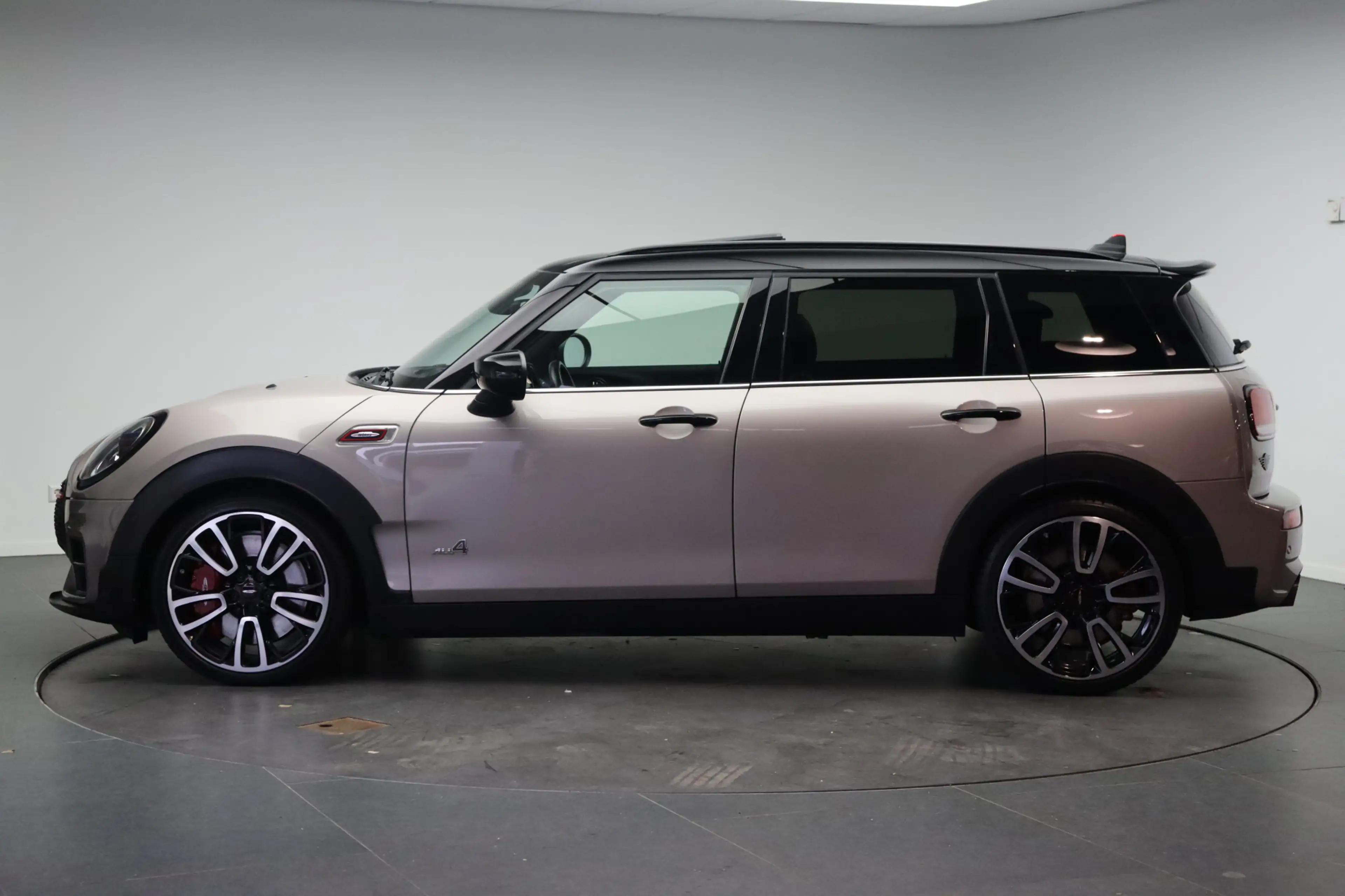MINI John Cooper Works Clubman JCW ALL4 Automaat / Panoramadak / Comfortstoelen / — photo 2