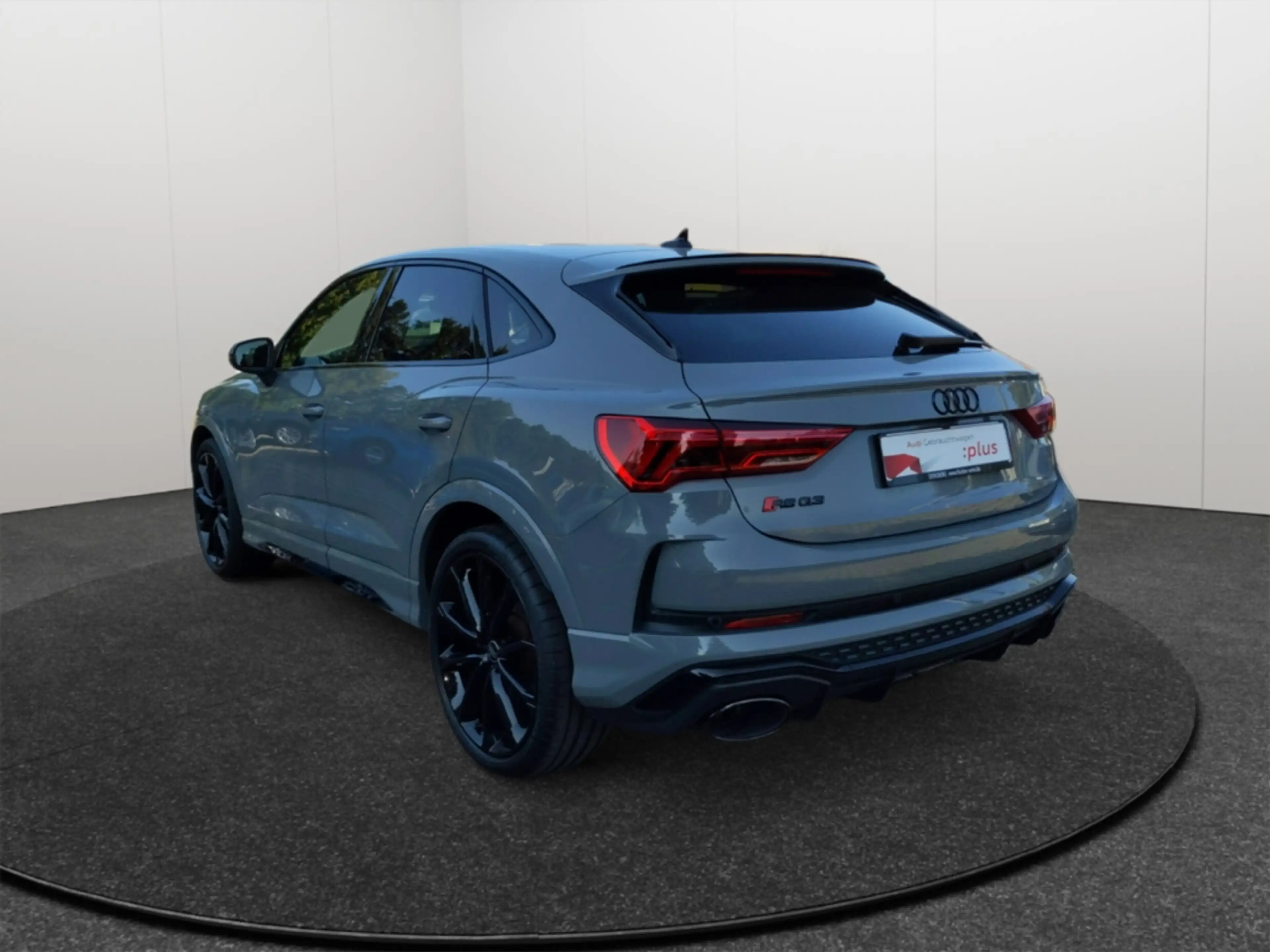 Audi RS Q3 TFSI quattro S tronic Matrix Navi SONOS 360° ACC — photo 4
