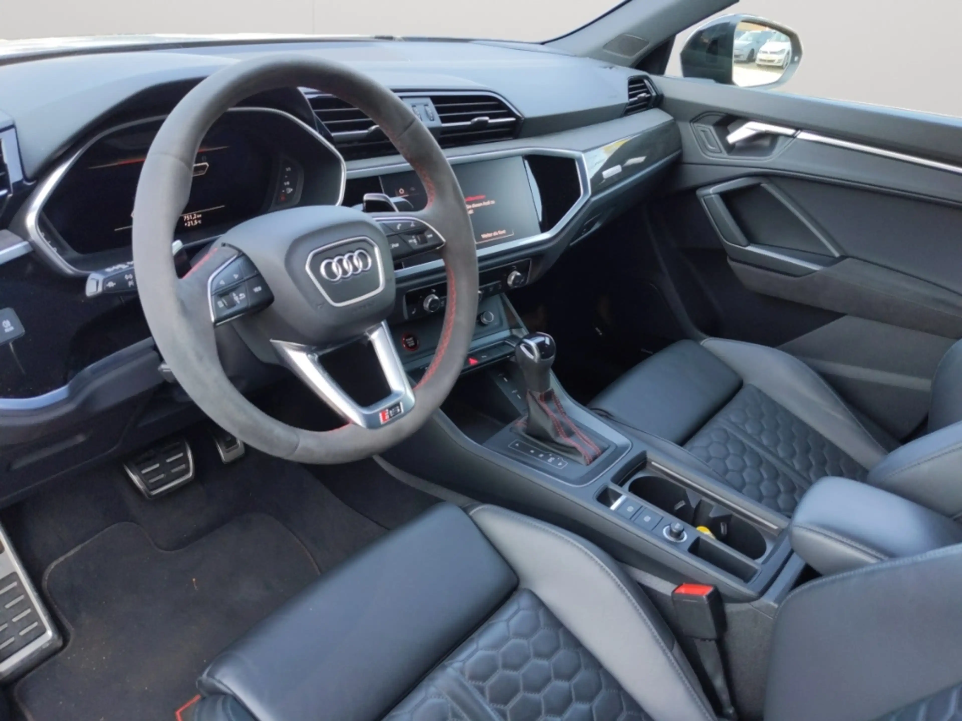 Audi RS Q3 TFSI quattro S tronic Matrix Navi SONOS 360° ACC — photo 13