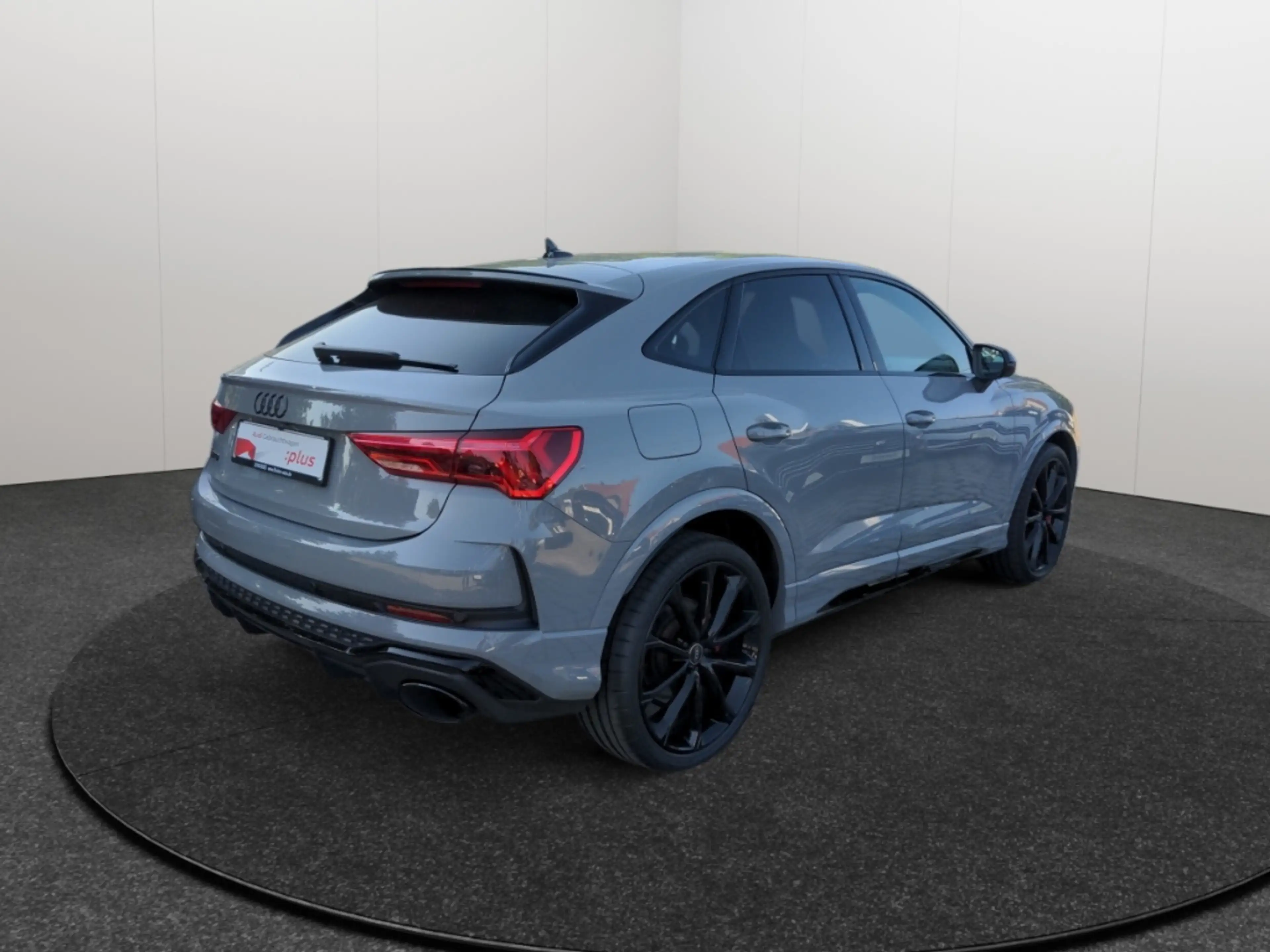 Audi RS Q3 TFSI quattro S tronic Matrix Navi SONOS 360° ACC — photo 5