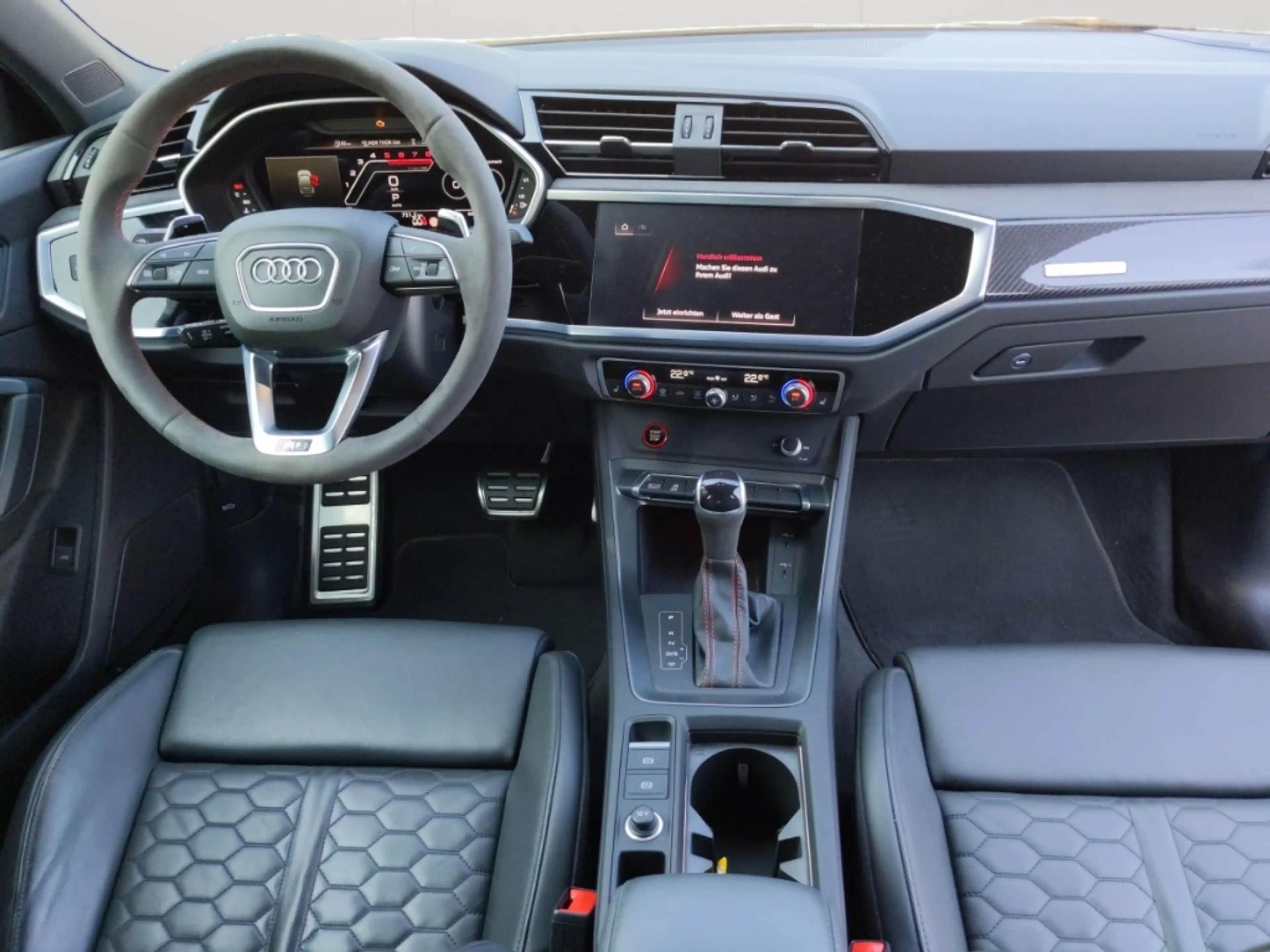 Audi RS Q3 TFSI quattro S tronic Matrix Navi SONOS 360° ACC — photo 8