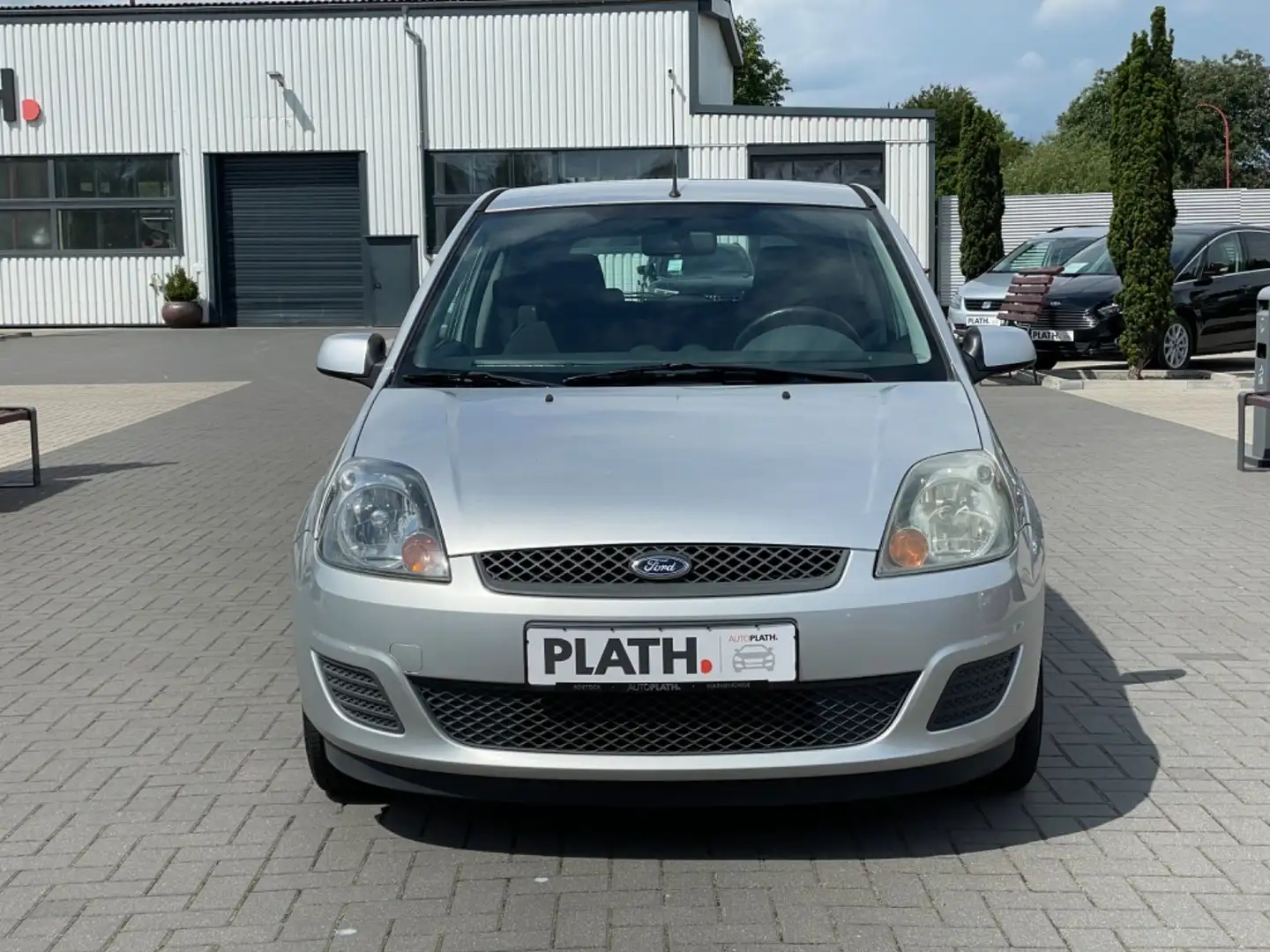 Ford Fiesta Connection Silber - 2