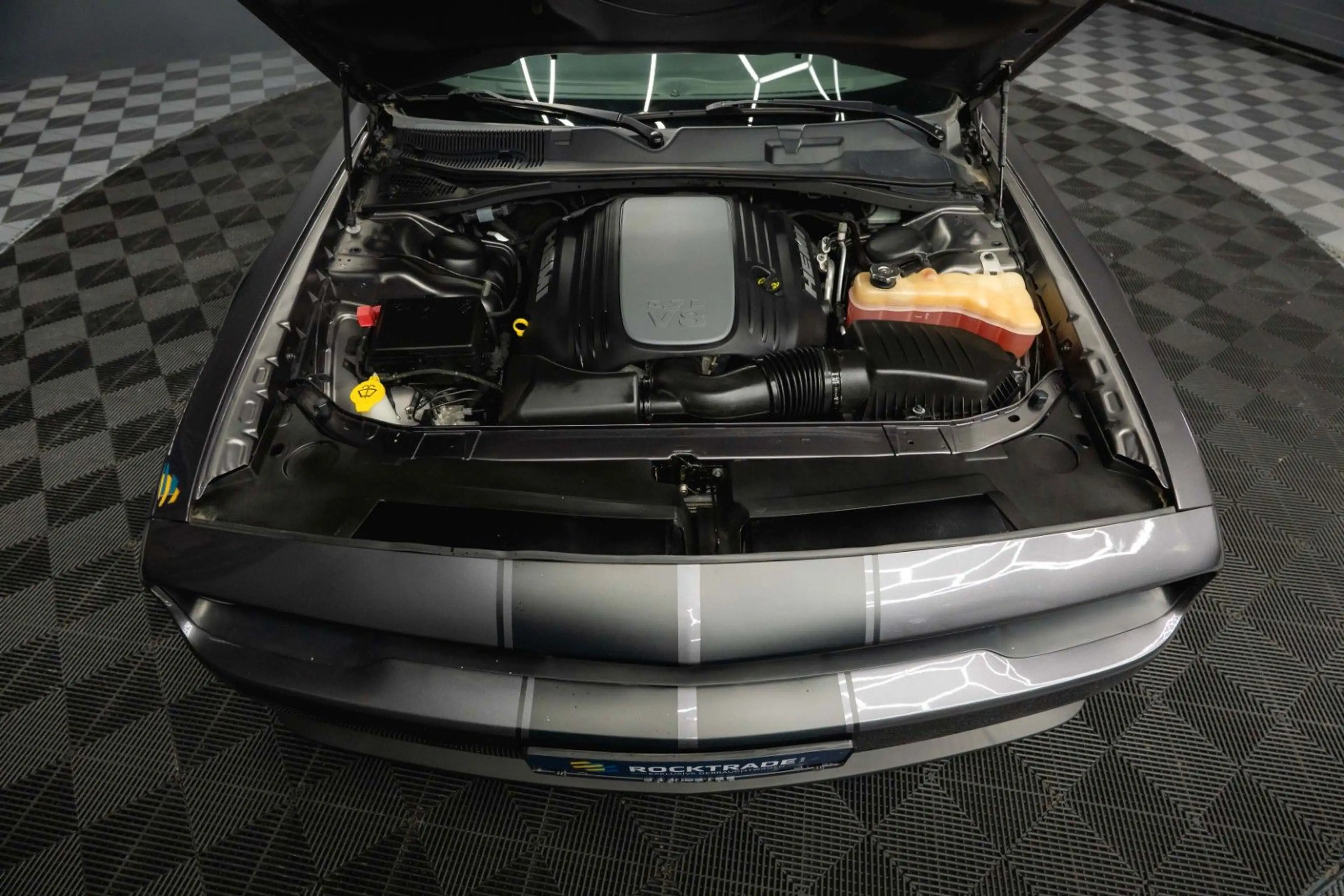 Dodge Challenger 5.7 V8 R/T SRT WIDE BODY Super Track — photo 3