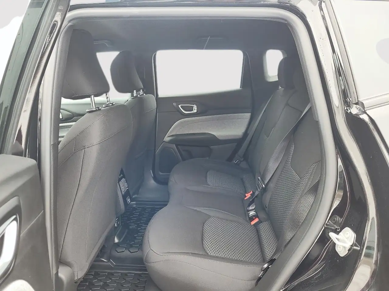 Jeep Compass photo Jeep Compass