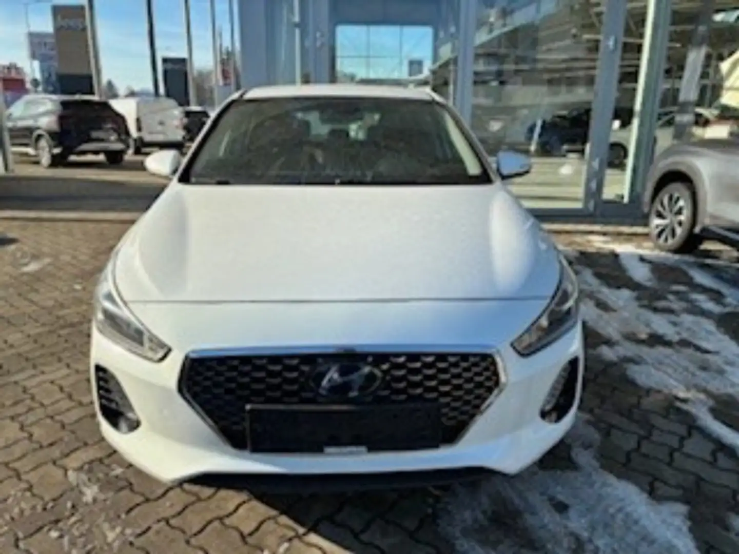 Hyundai i30 Comfort 1,6 CRDi Weiß - 2