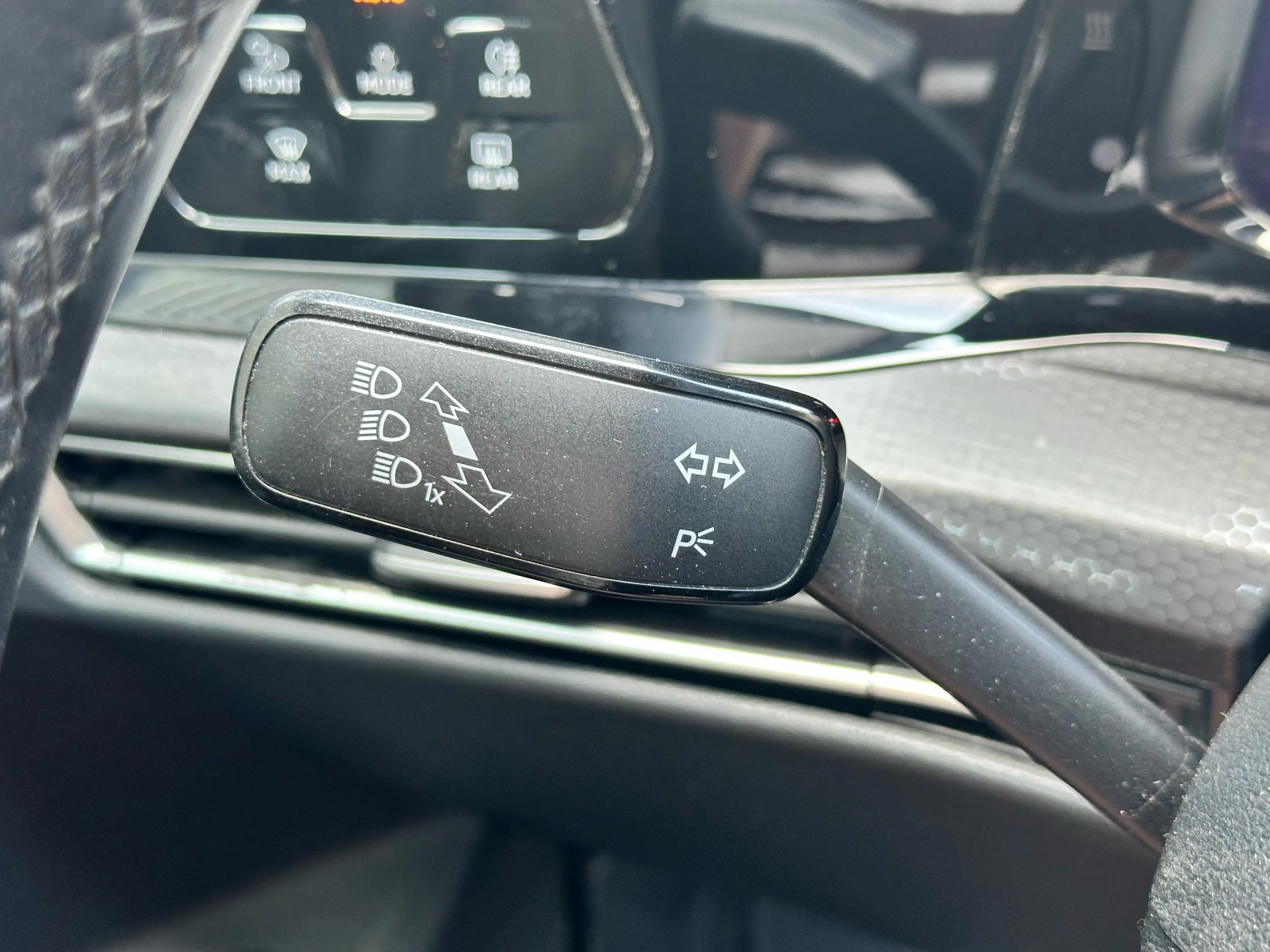 Volkswagen Golf GTE 1.4 eHybrid 245pk — photo 14