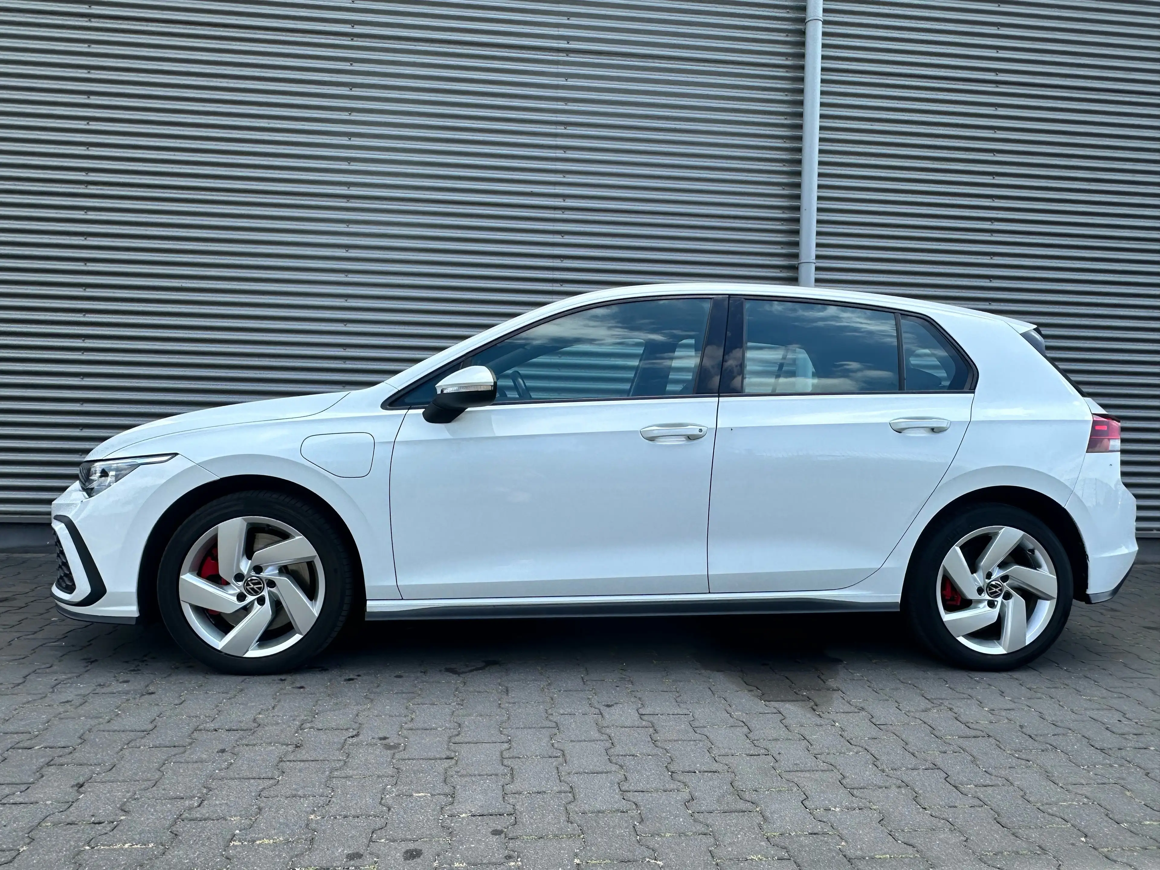 Volkswagen Golf GTE 1.4 eHybrid 245pk — photo 3
