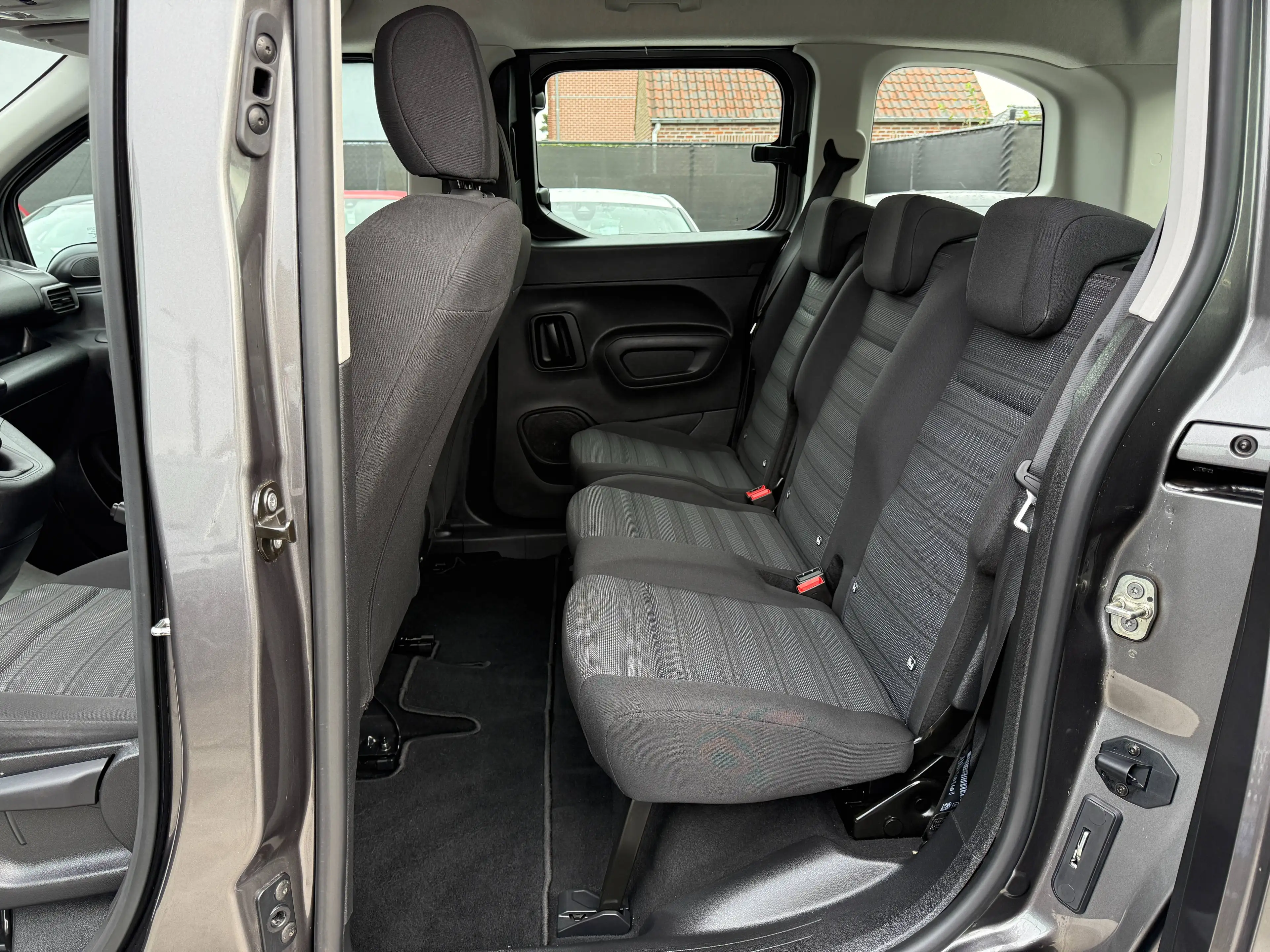 Opel Combo Life 1.2i 110PK NAVIGATIE CAMERA CARPLAY PDC DAB BLUETOOTH AIRCO — photo 14