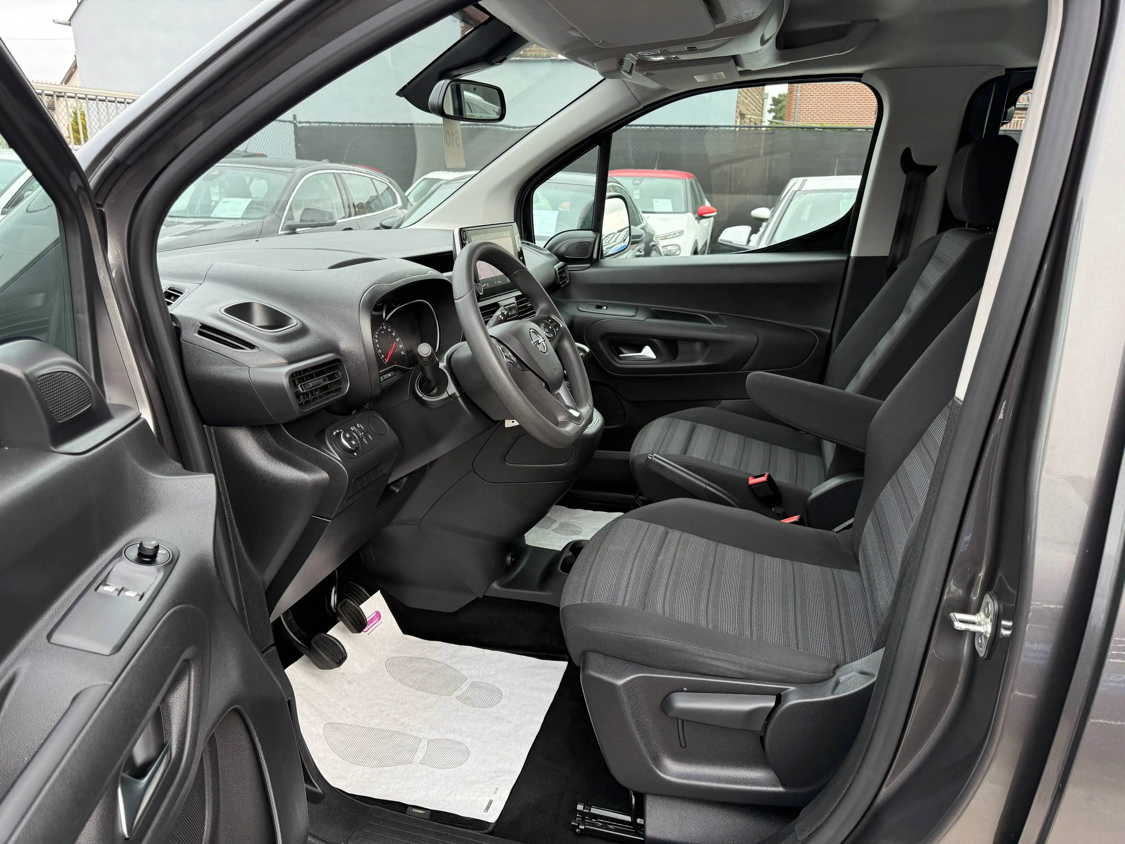 Opel Combo Life 1.2i 110PK NAVIGATIE CAMERA CARPLAY PDC DAB BLUETOOTH AIRCO — photo 12