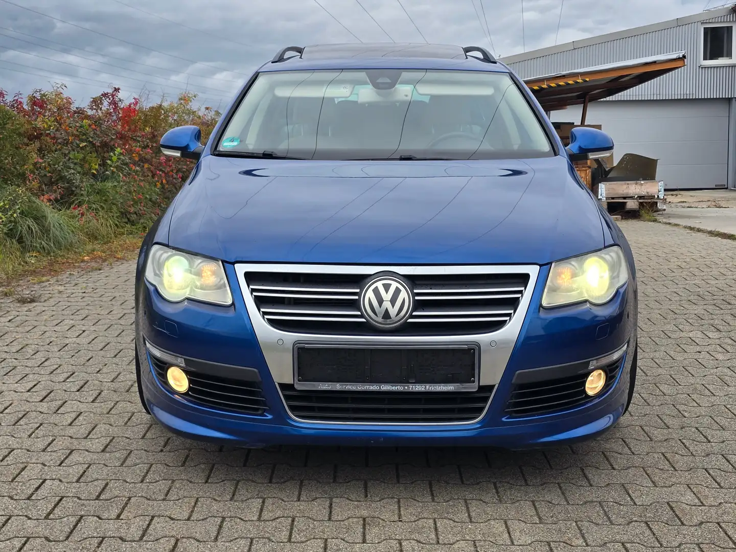 Volkswagen Passat Variant R-Line Edition Blau - 2