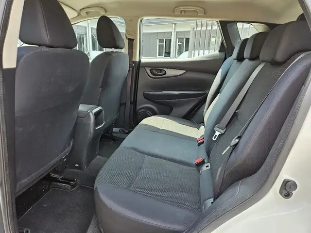 Nissan Qashqai view 8