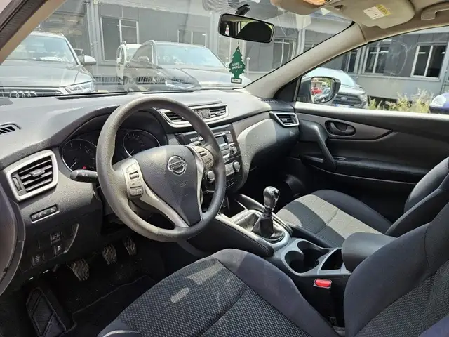 Nissan Qashqai view 6