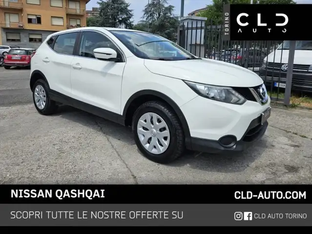 2016 Nissan Qashqai in White for sale