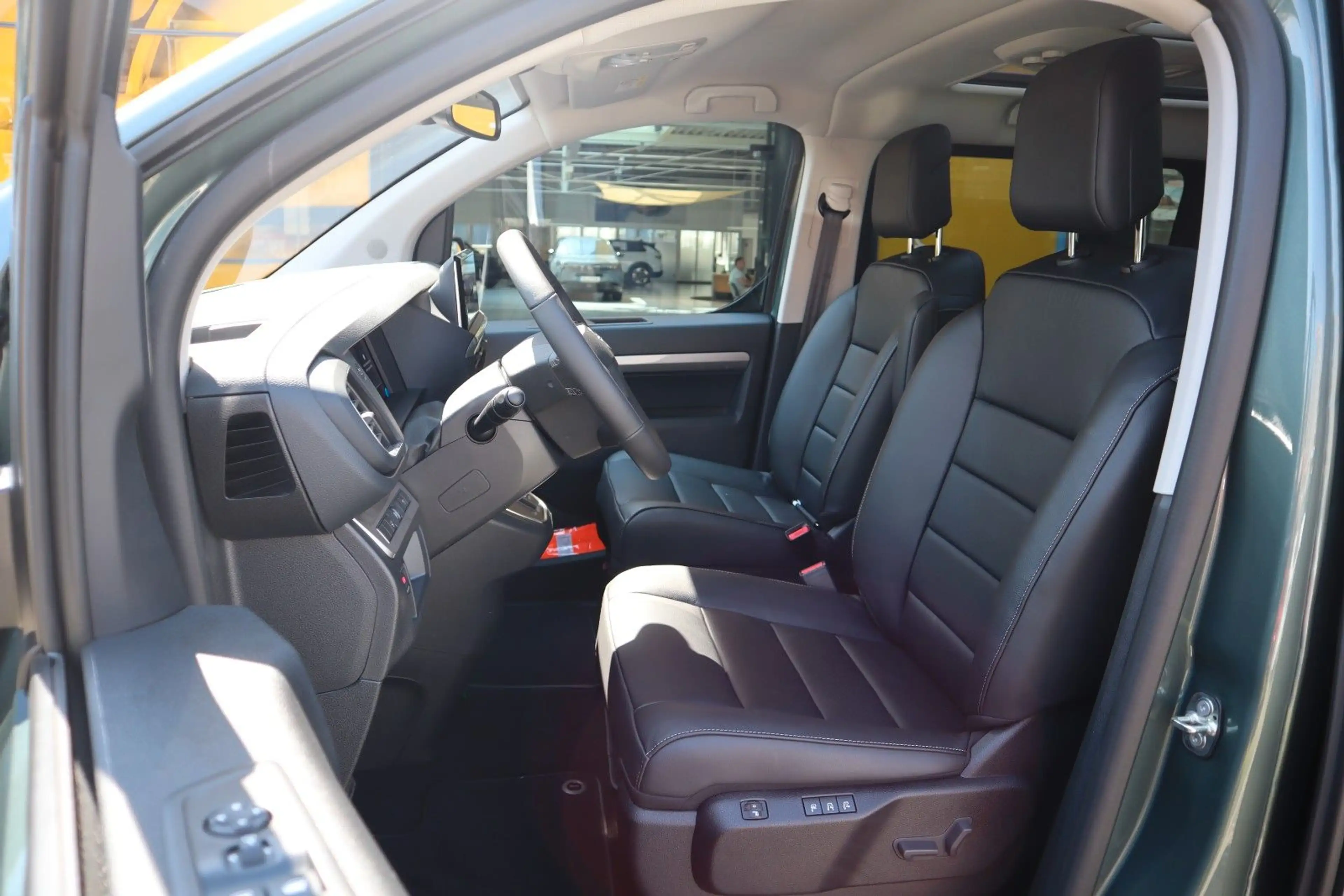 Opel Zafira Life 2.2D AT8 GS 7-Sitzer — photo 4