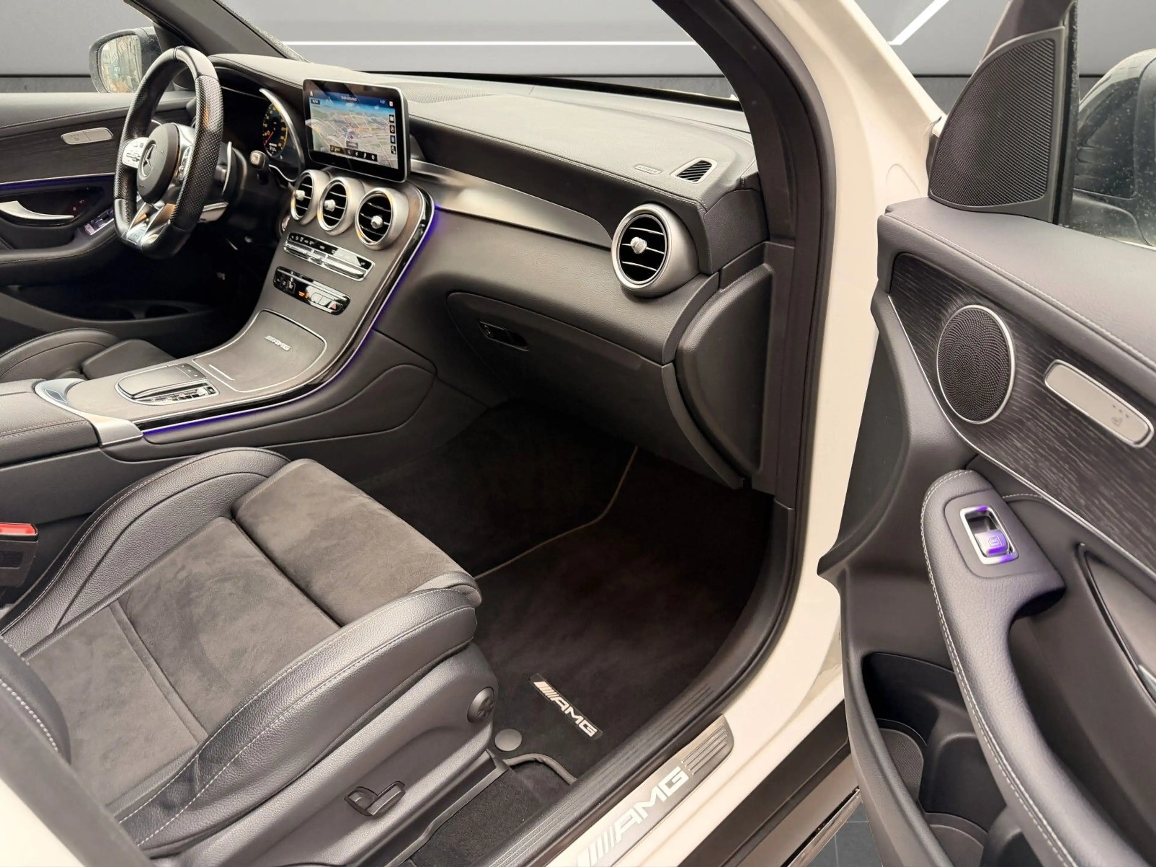 Mercedes-Benz GLC 63 AMG 4Matic *Sport-Abgasanl.*1.Besitz*LED* — photo 11