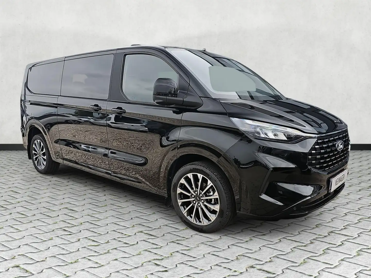 Ford Tourneo Custom 2.0 EcoBlue Titanium X L2 Standh Schwarz - 2