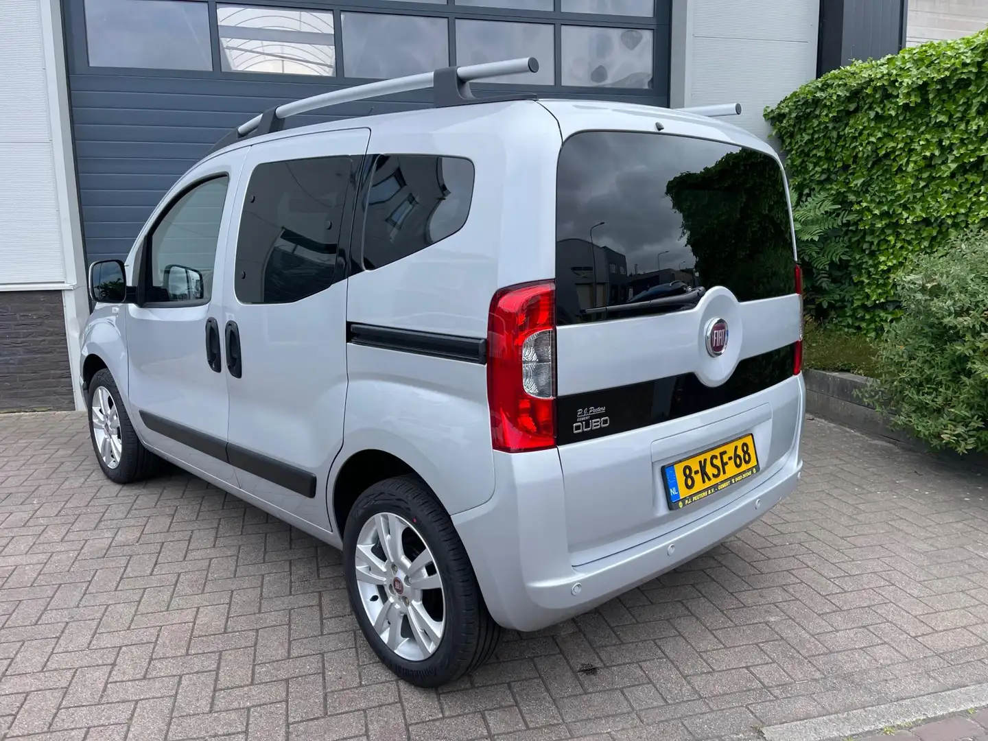 Fiat Qubo 1.4 Dynamic/Navi/Airco/AUX/PDC/Goed-onderhouden/Mo Grijs - 2