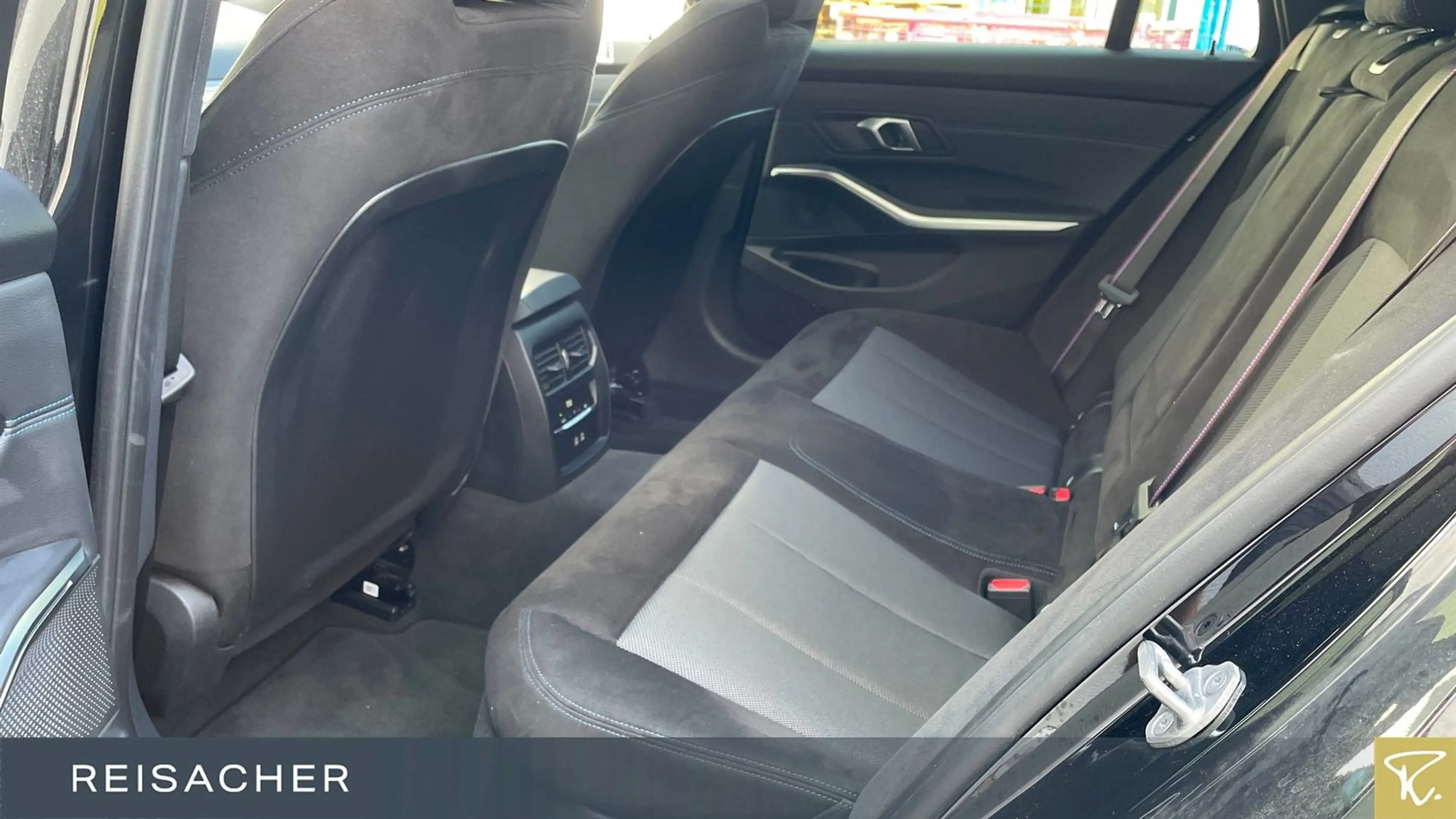 BMW 340 xDrive Tou M-Sport PRO,Pano,AHK,Autom — photo 8