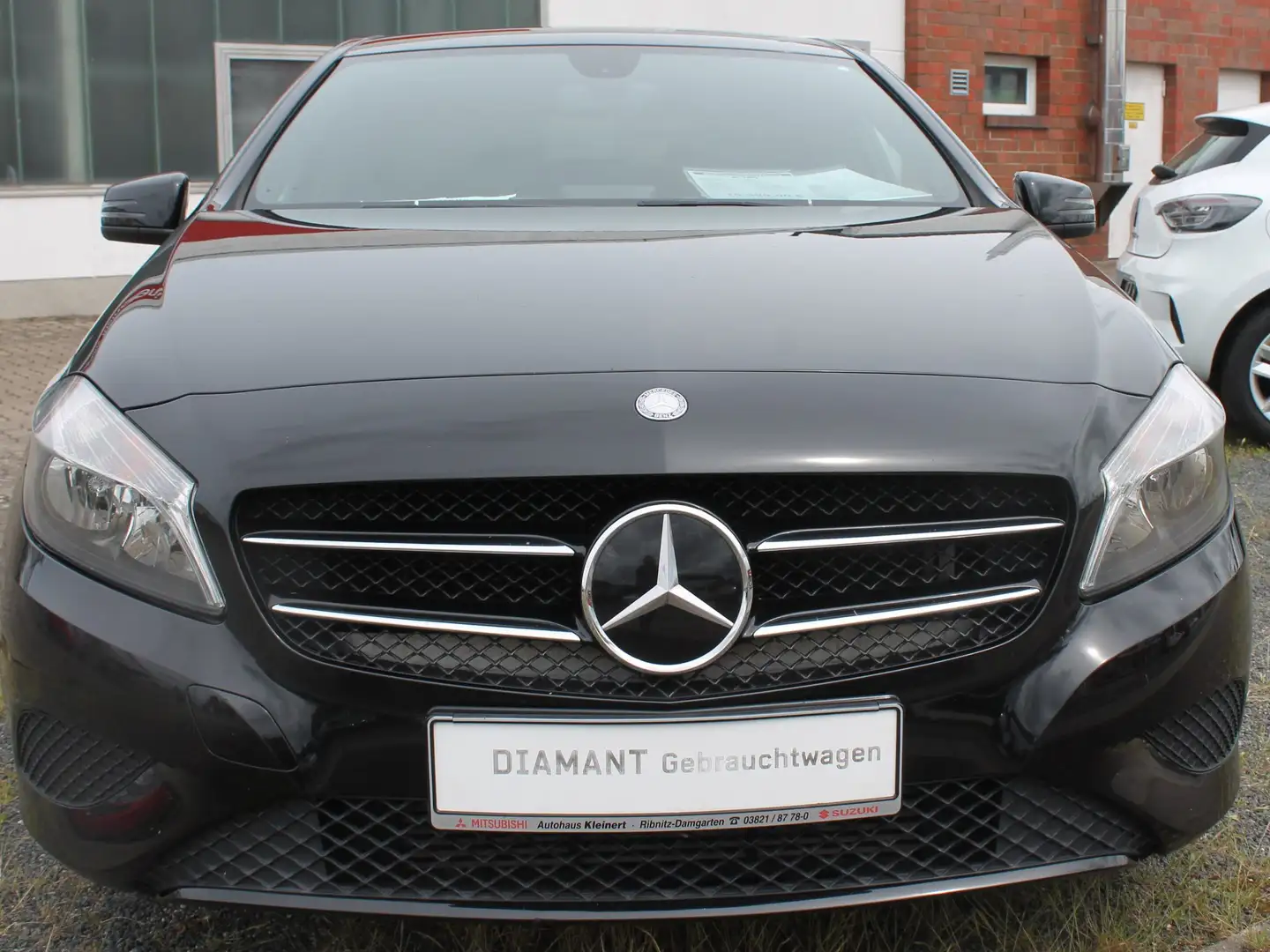 Mercedes-Benz A 180 Blue Effiiency Schwarz - 1