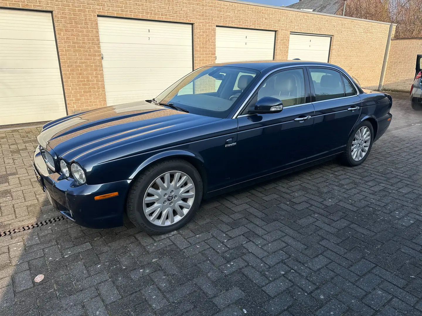 Jaguar XJ XJ 2.7D V6 Portfolio Azul - 1