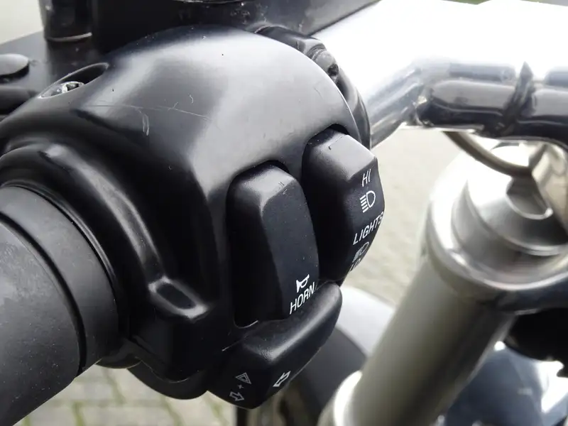 Harley-Davidson V-Rod - foto 8