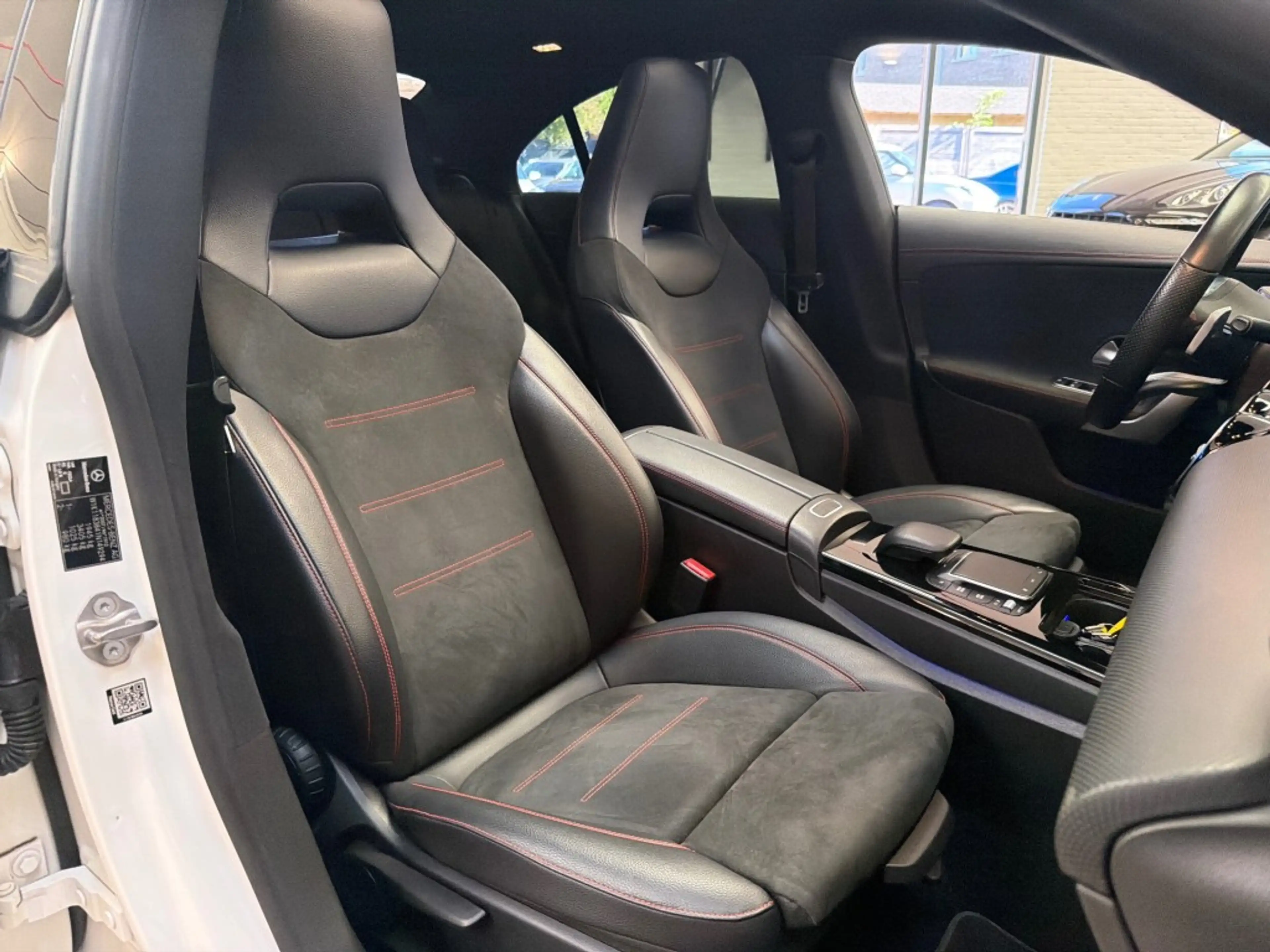 Mercedes-Benz CLA 180 180 Business AMG Panodak Sfeer Clima Carplay Stoel — photo 15