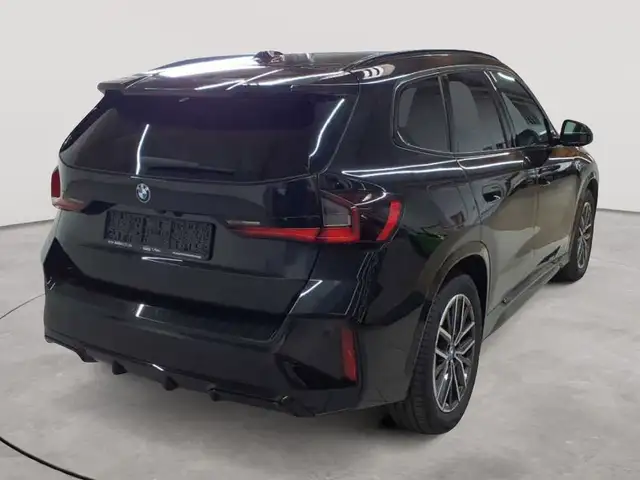 BMW X1 view 4