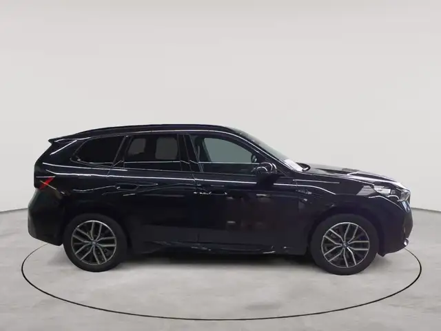 BMW X1 view 3