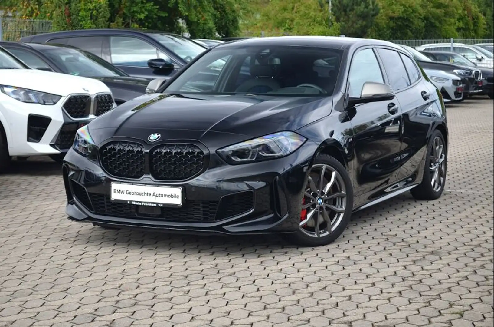 BMW 135 Mi xDrive M Sport Pro LiveCptProf.Ad.LED.ACC Schwarz - 2