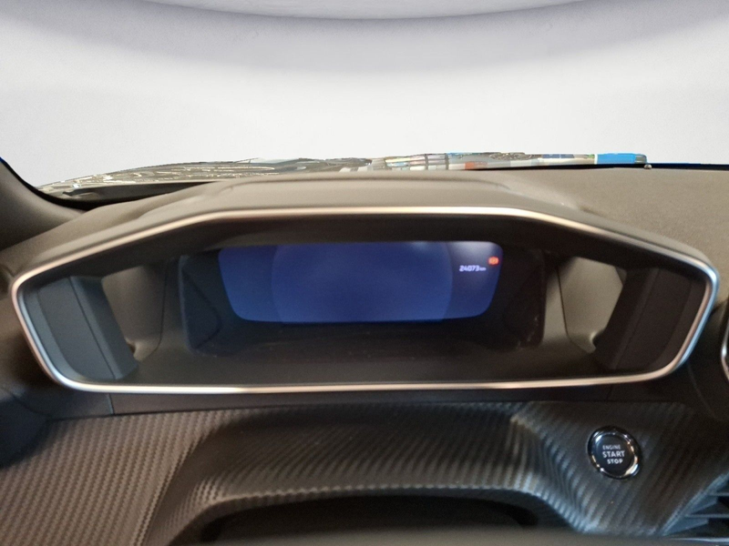 Peugeot 2008 PureTech 130 EAT8 GT Navi LED Scheinwerfer — photo 7